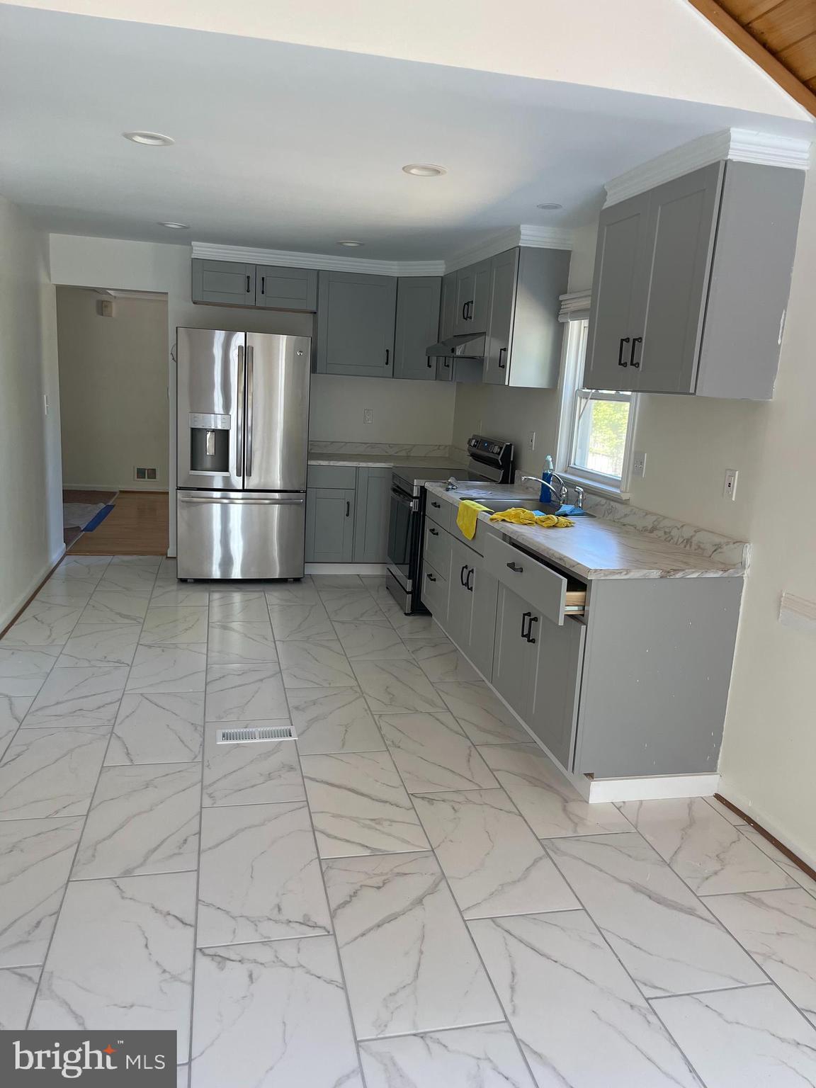 DAVIS LEARY - Residential