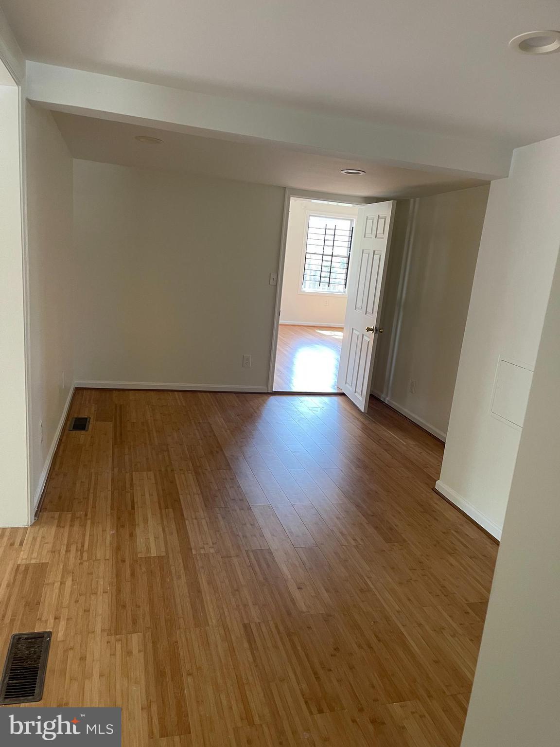 DAVIS LEARY - Residential