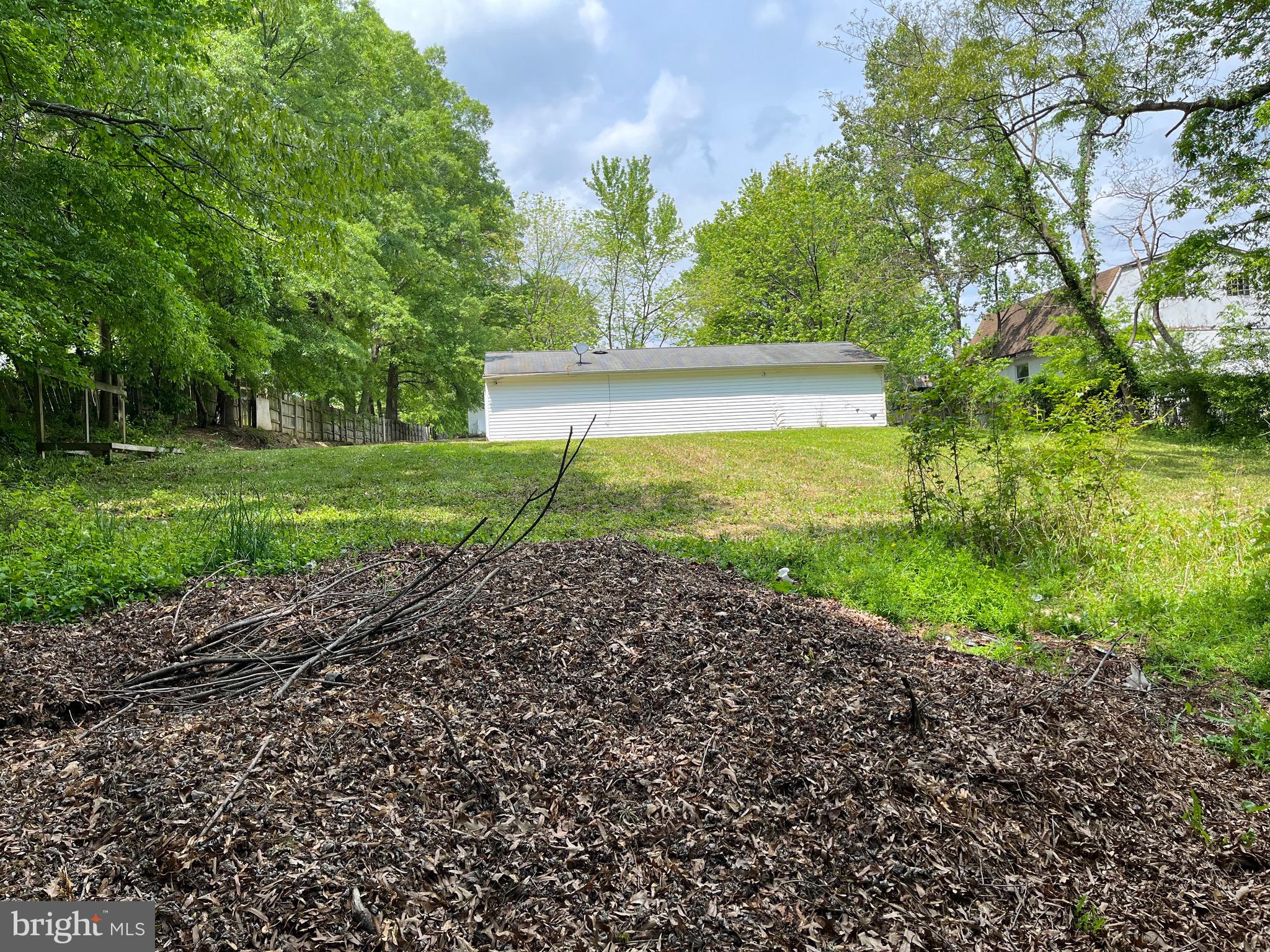 DAVIS LEARY - Residential