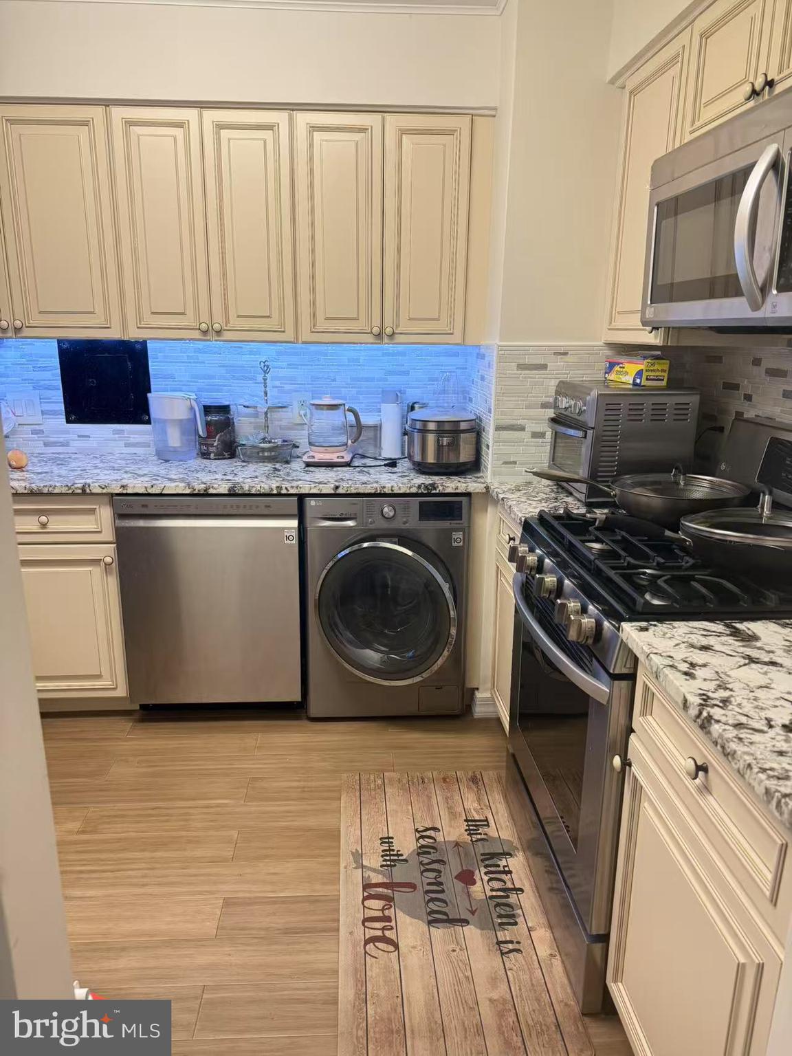 SUTTON TERRACE - Residential