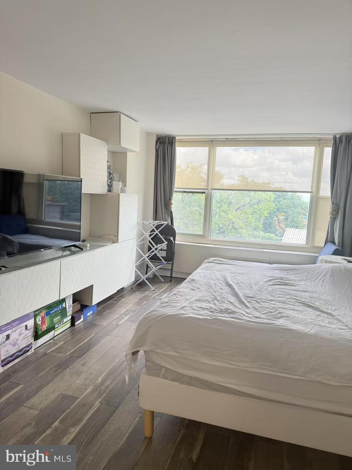 SUTTON TERRACE - Residential