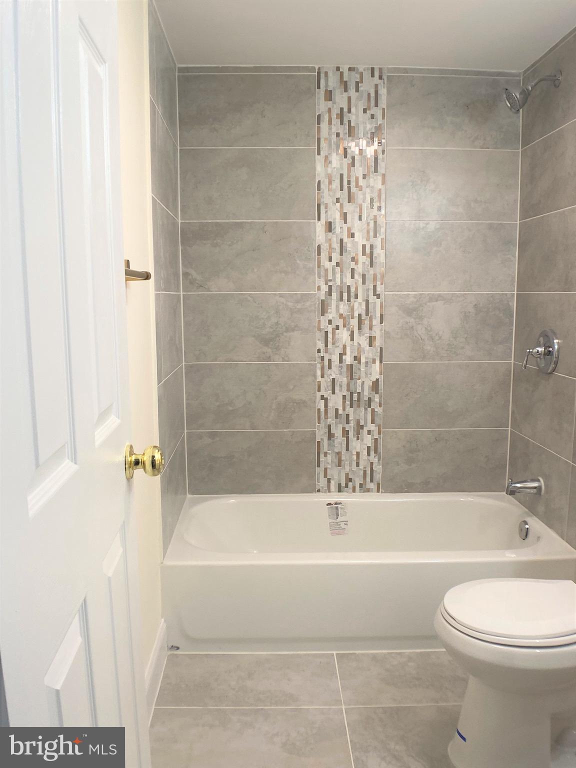 ESSEX - Residential Lease