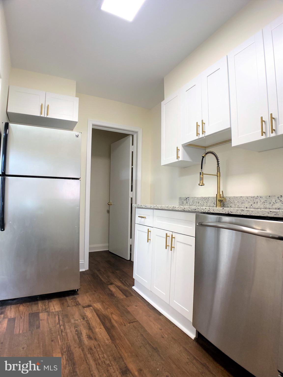 ESSEX - Residential Lease