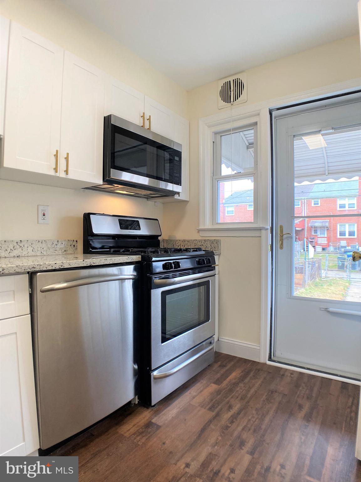 ESSEX - Residential Lease