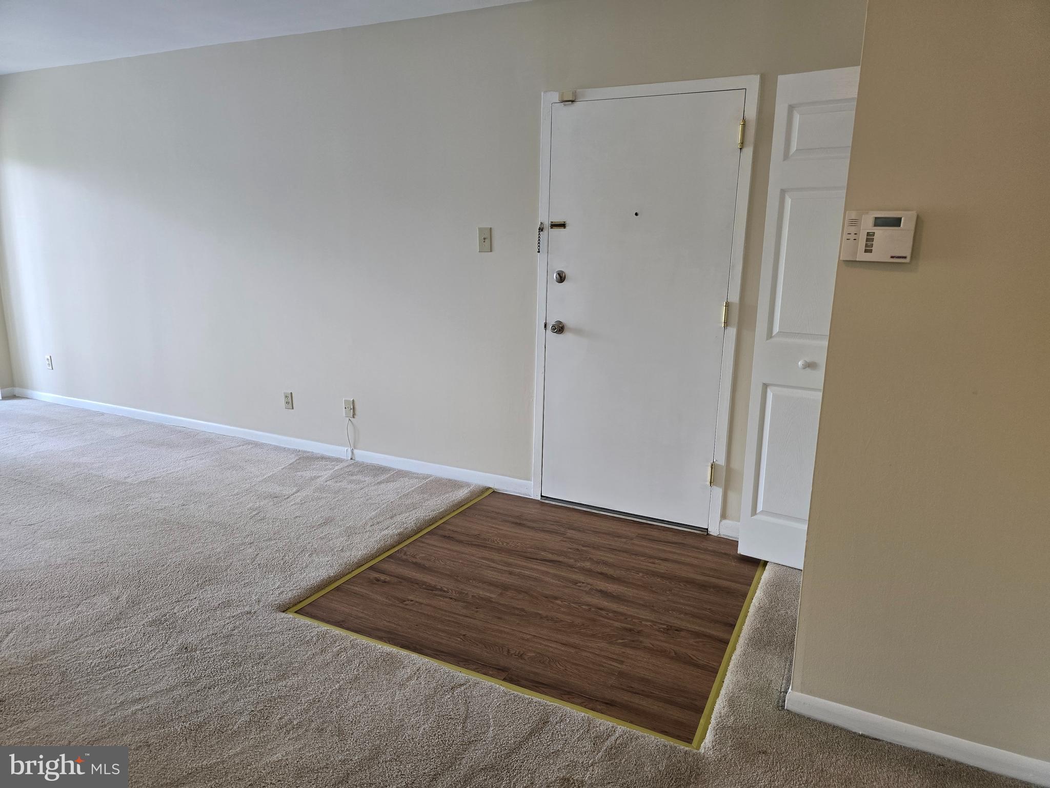 TREETOP CONDO - Residential