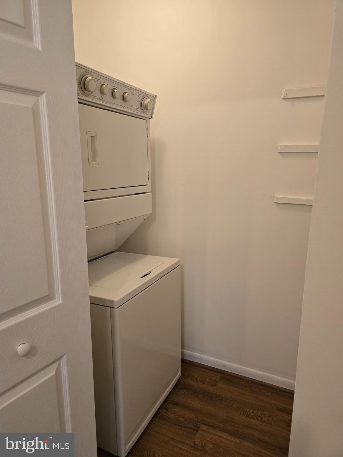 TREETOP CONDO - Residential