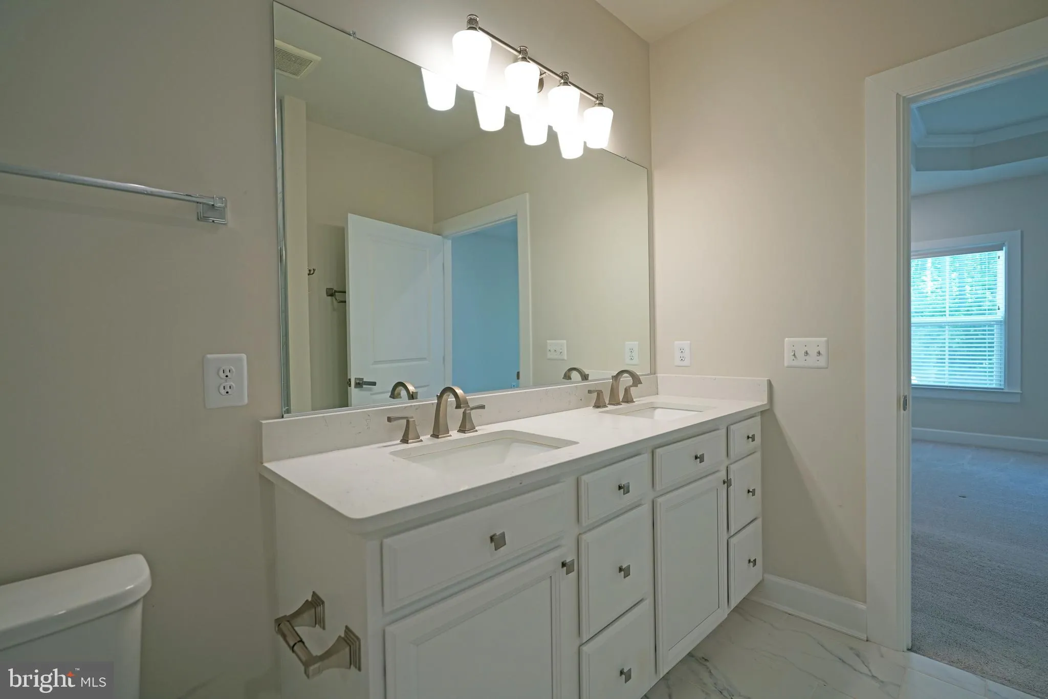 Lewes, Delaware 19958, United States, 3 Bedrooms Bedrooms, ,3 BathroomsBathrooms,Residential,Pending,128384