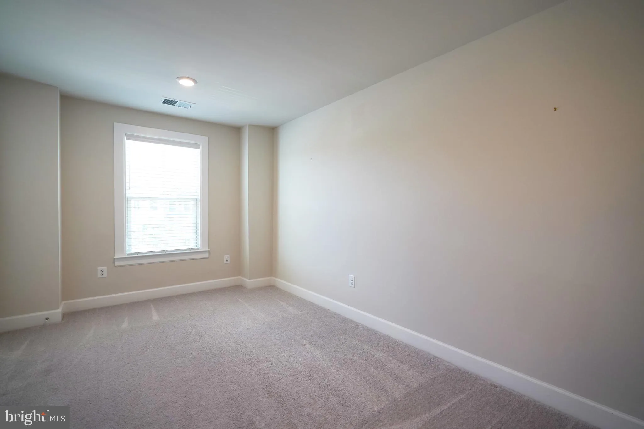 Lewes, Delaware 19958, United States, 3 Bedrooms Bedrooms, ,3 BathroomsBathrooms,Residential,Pending,128384