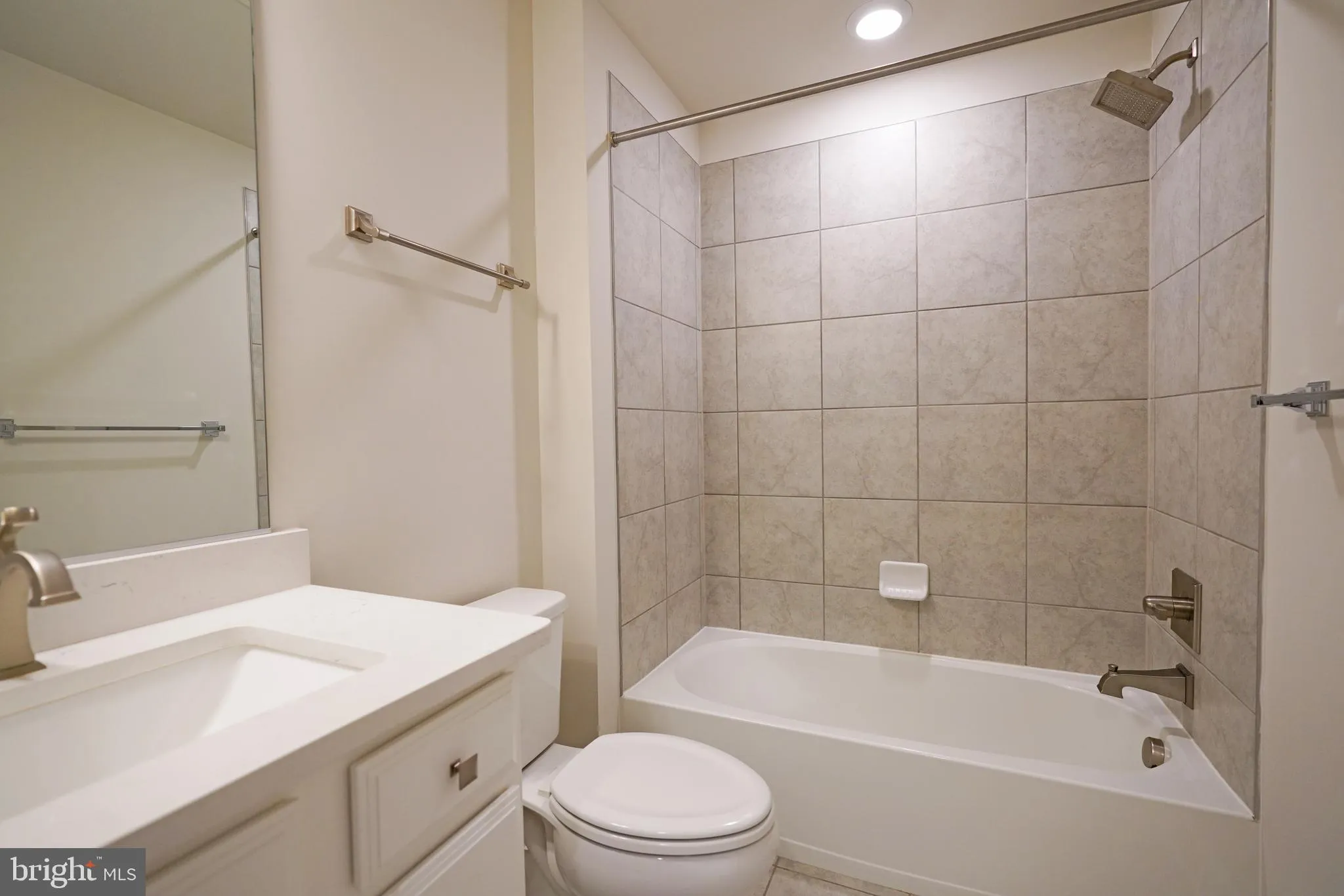 Lewes, Delaware 19958, United States, 3 Bedrooms Bedrooms, ,3 BathroomsBathrooms,Residential,Pending,128384