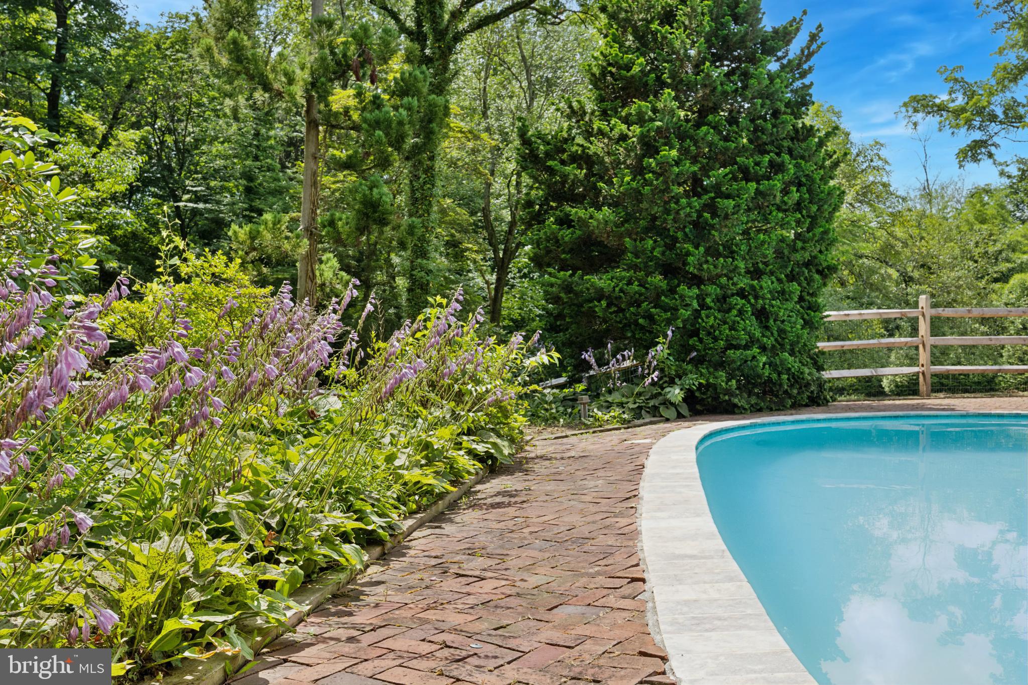 DOYLESTOWN - Residential