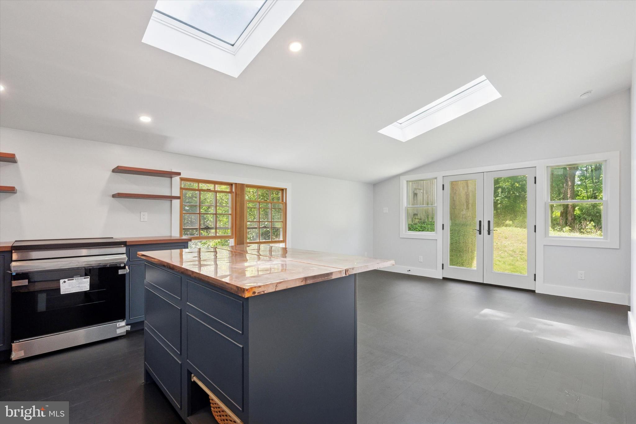 DOYLESTOWN - Residential