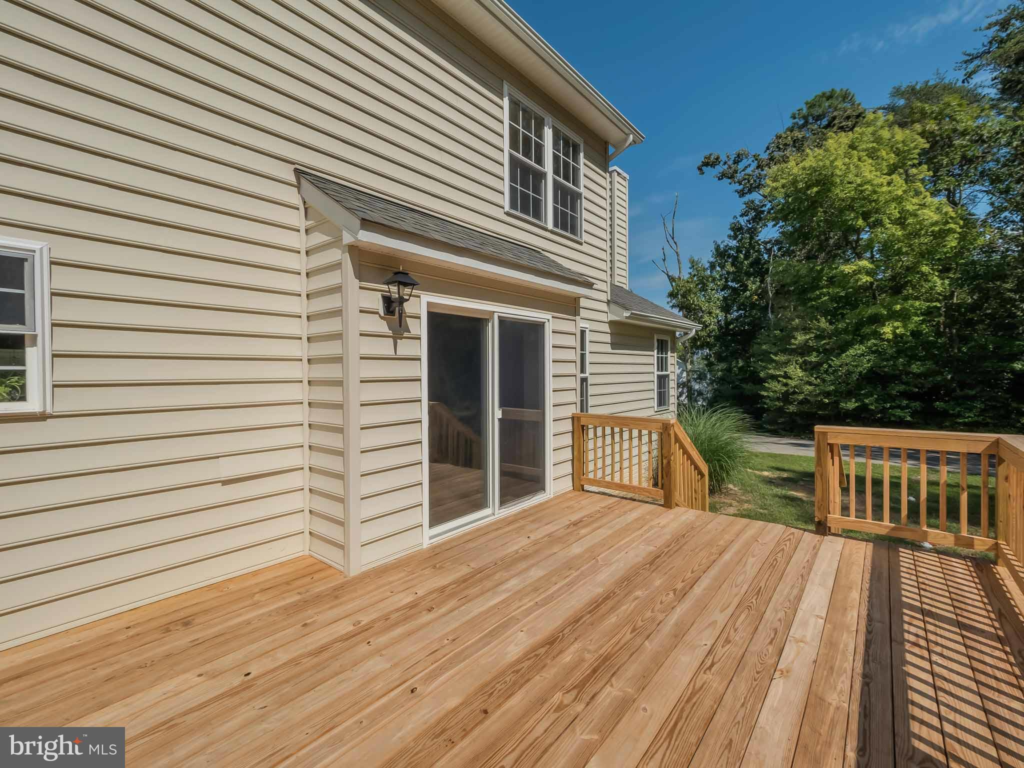 COVE LAKE - Residential