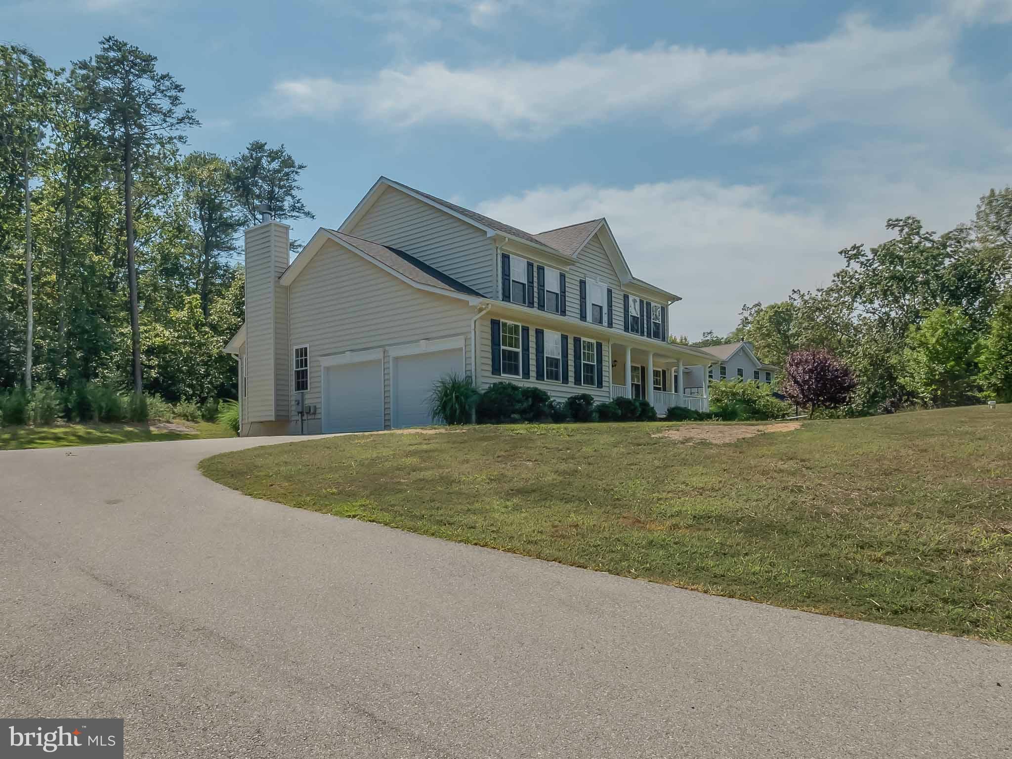 COVE LAKE - Residential