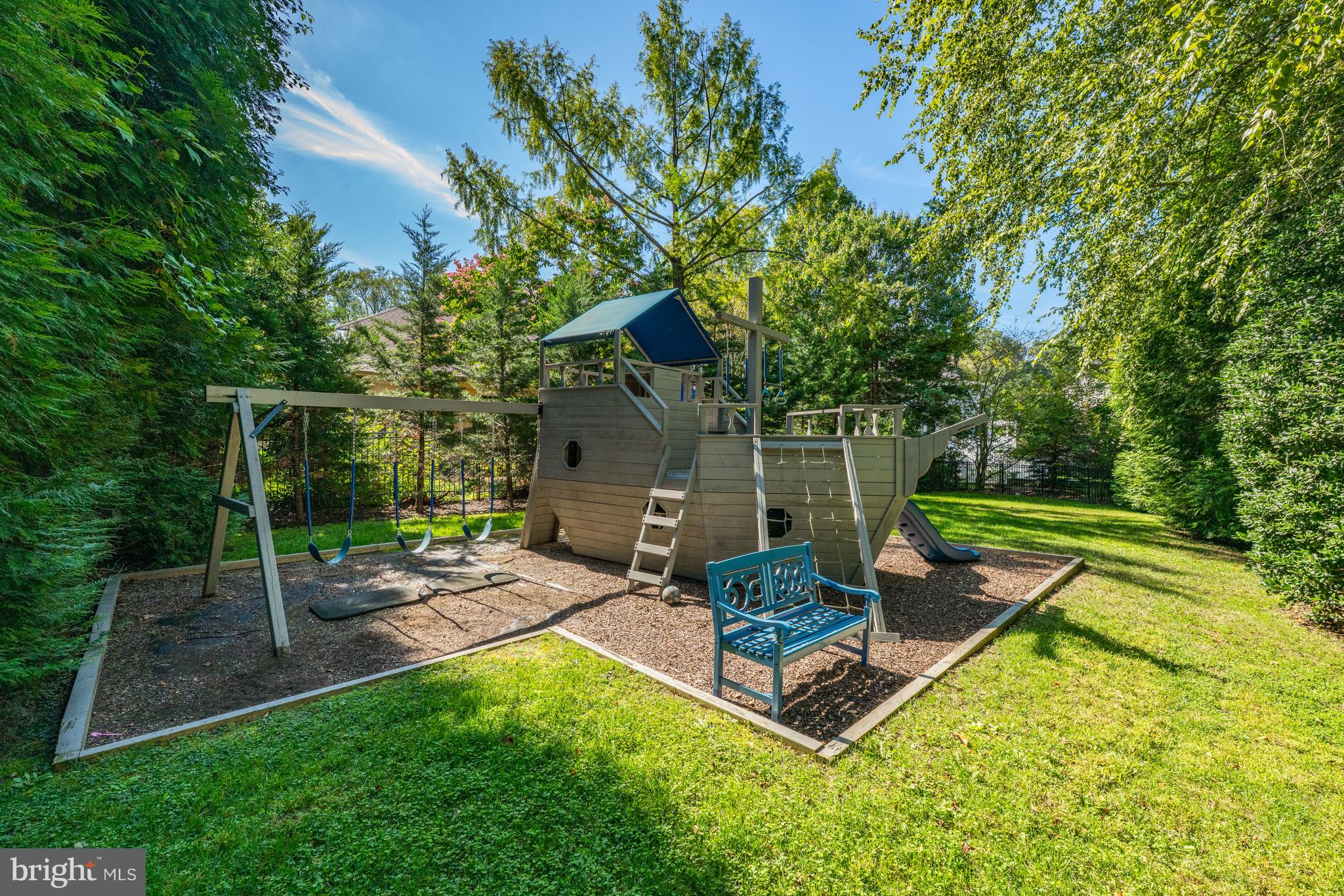 FOXHALL OF MCLEAN - Residential