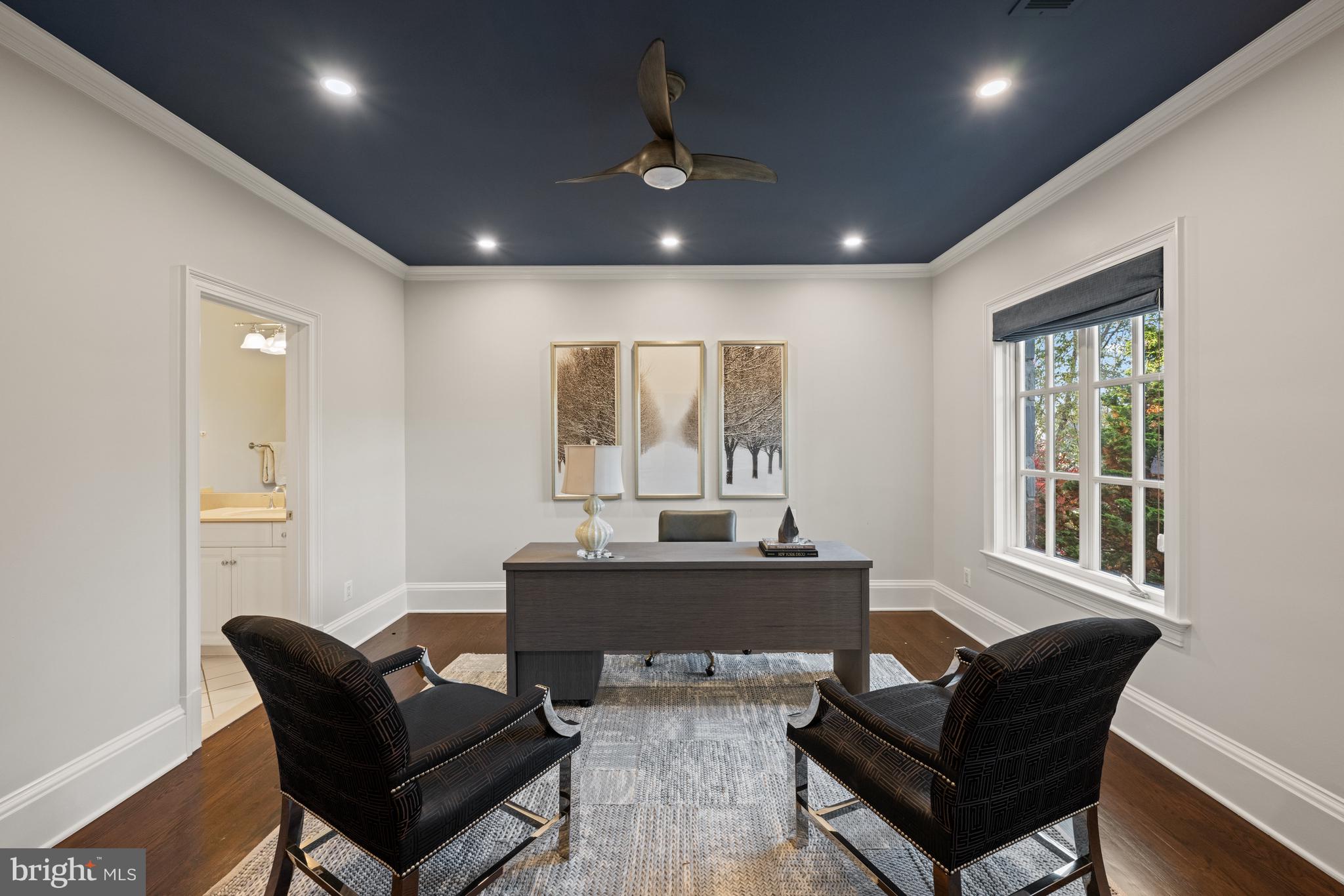 FOXHALL OF MCLEAN - Residential