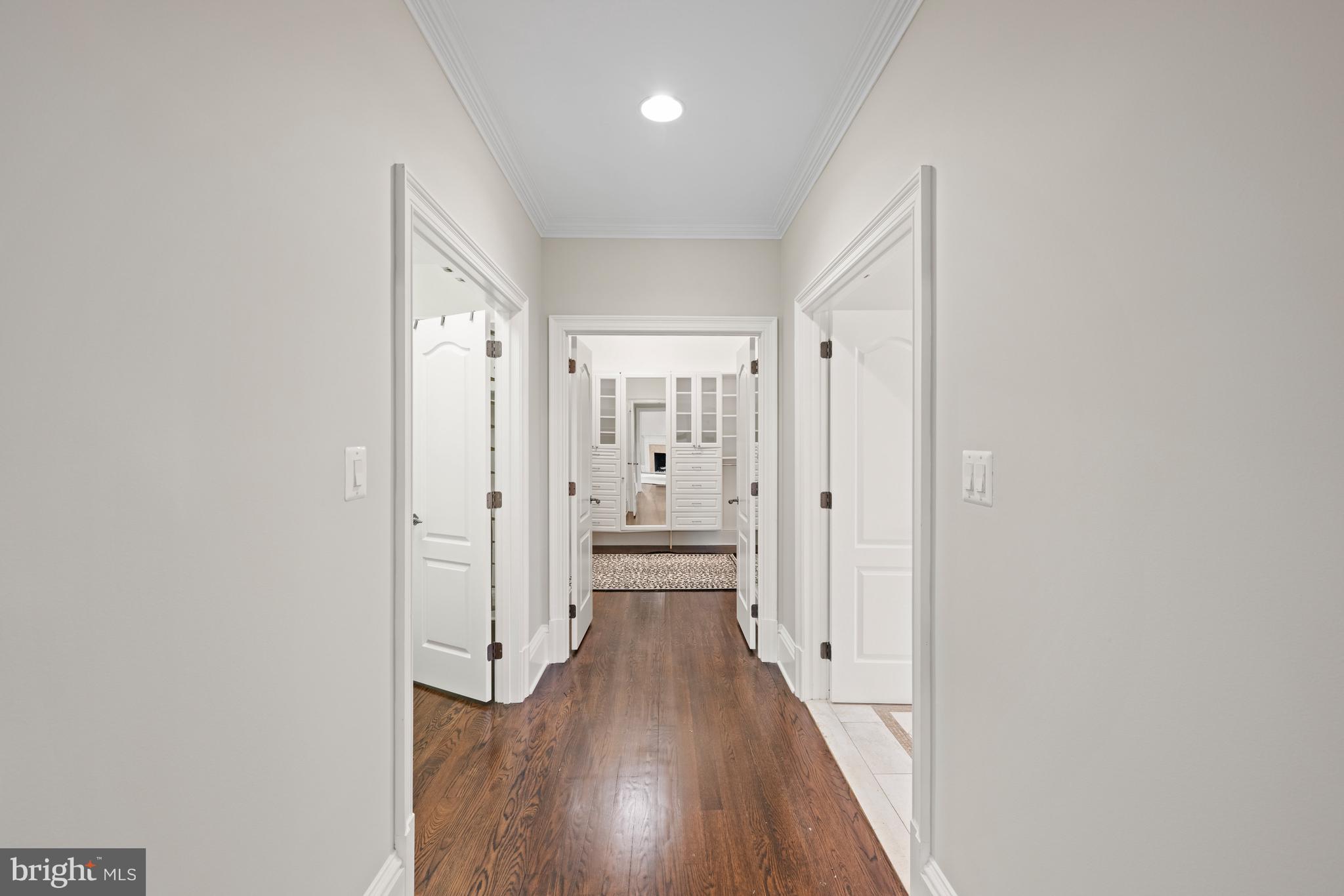 FOXHALL OF MCLEAN - Residential