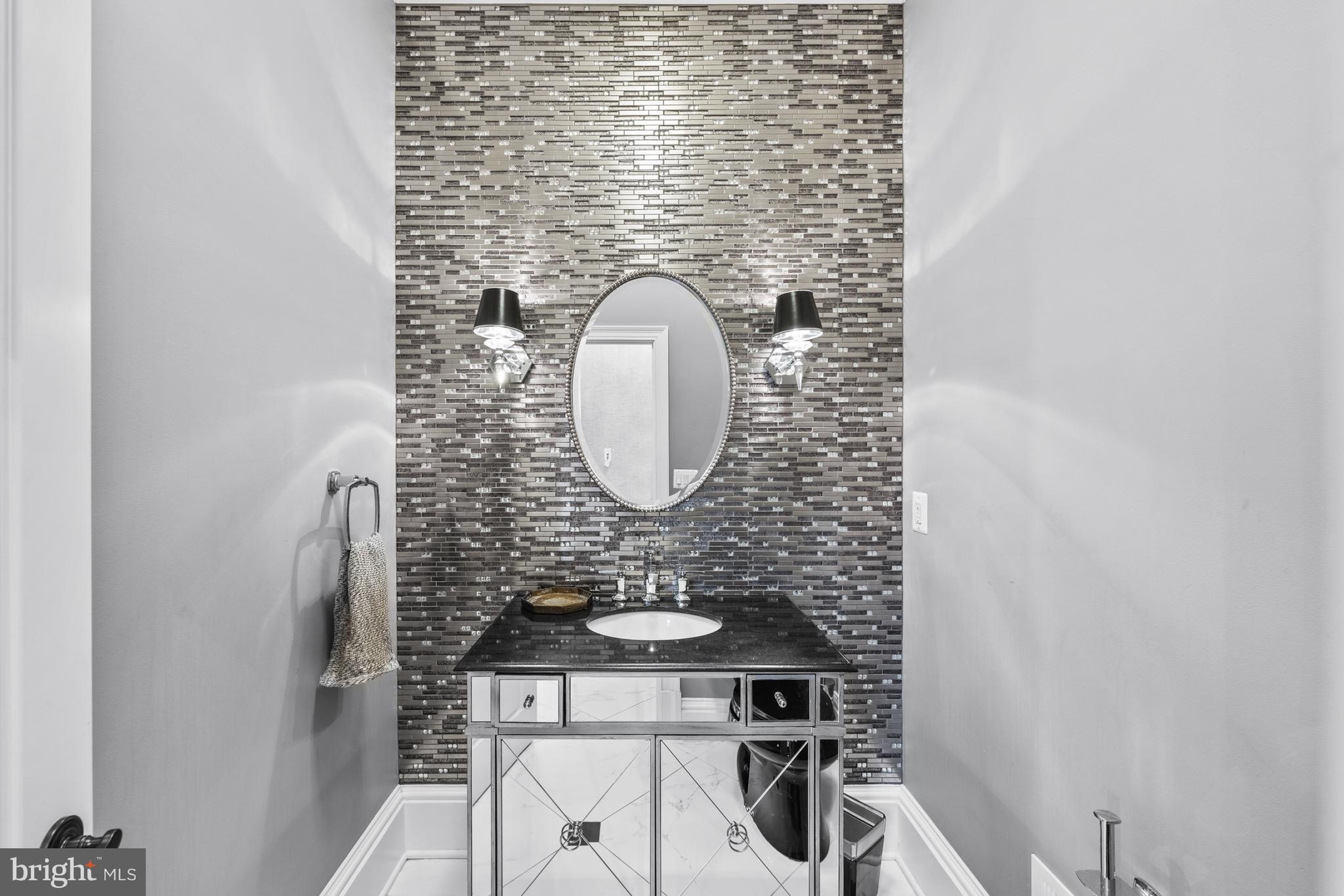 FOXHALL OF MCLEAN - Residential