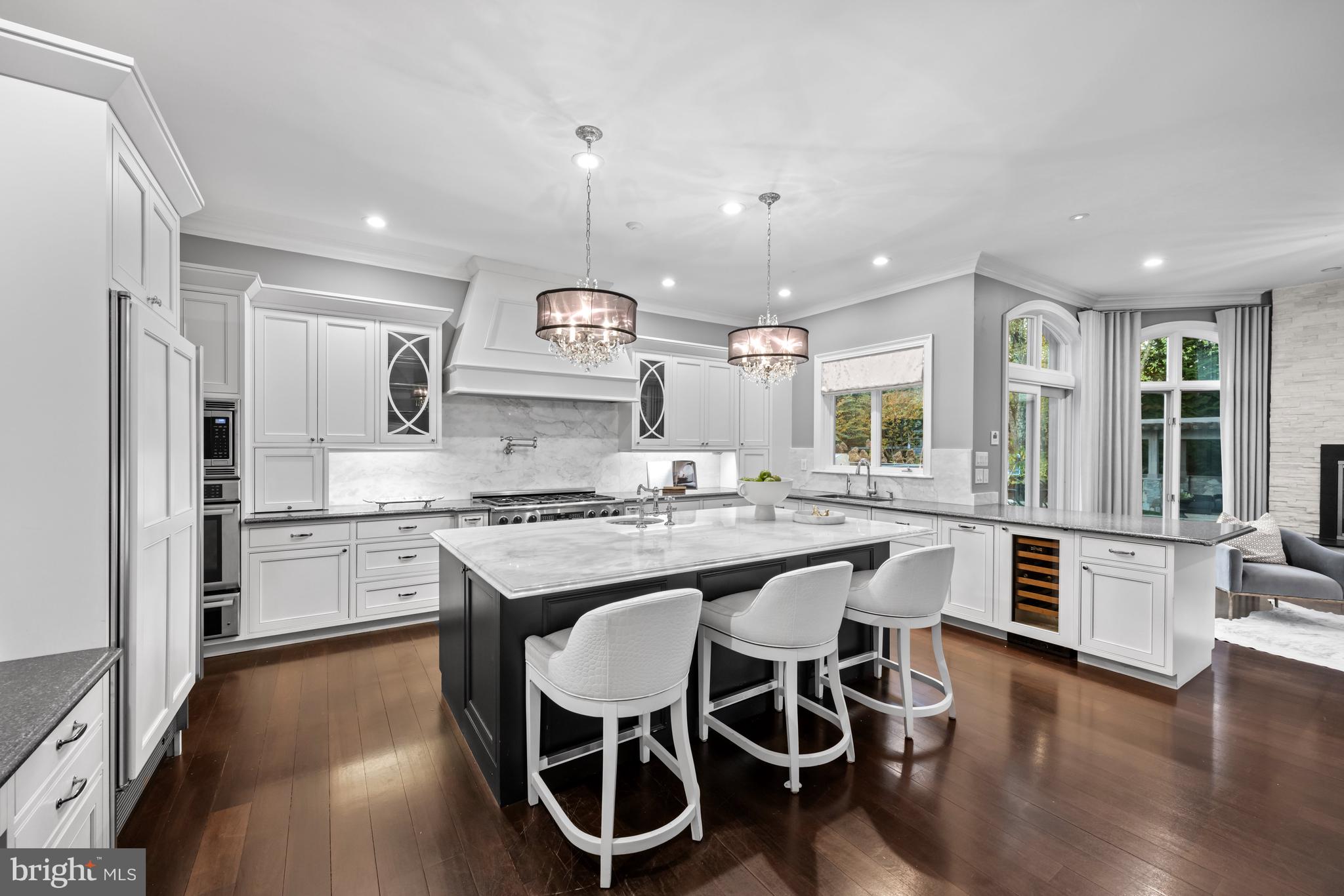 FOXHALL OF MCLEAN - Residential