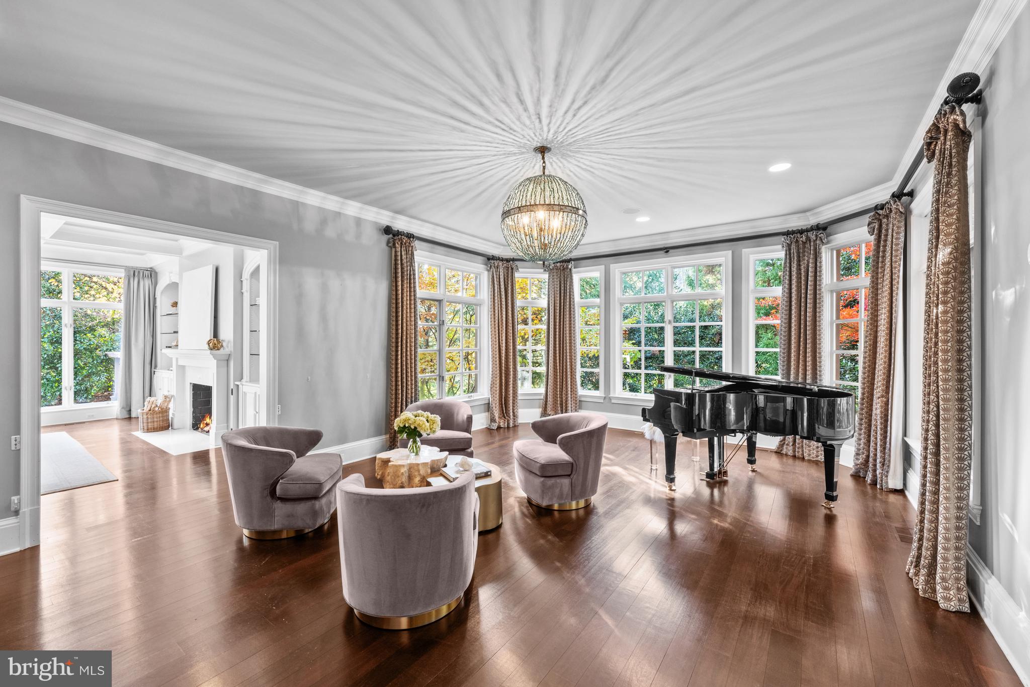 FOXHALL OF MCLEAN - Residential