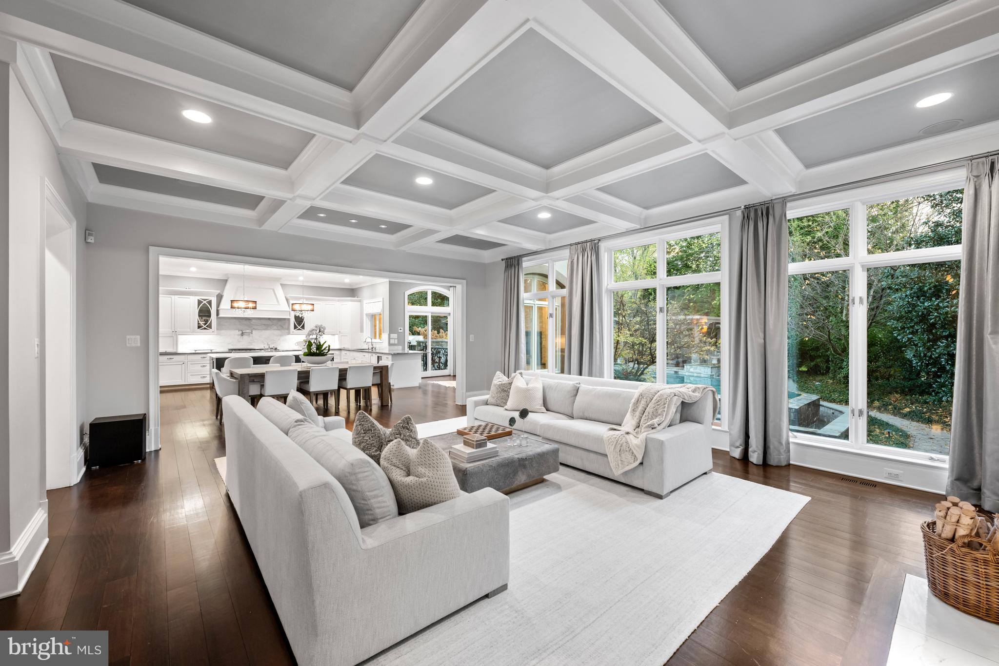 FOXHALL OF MCLEAN - Residential