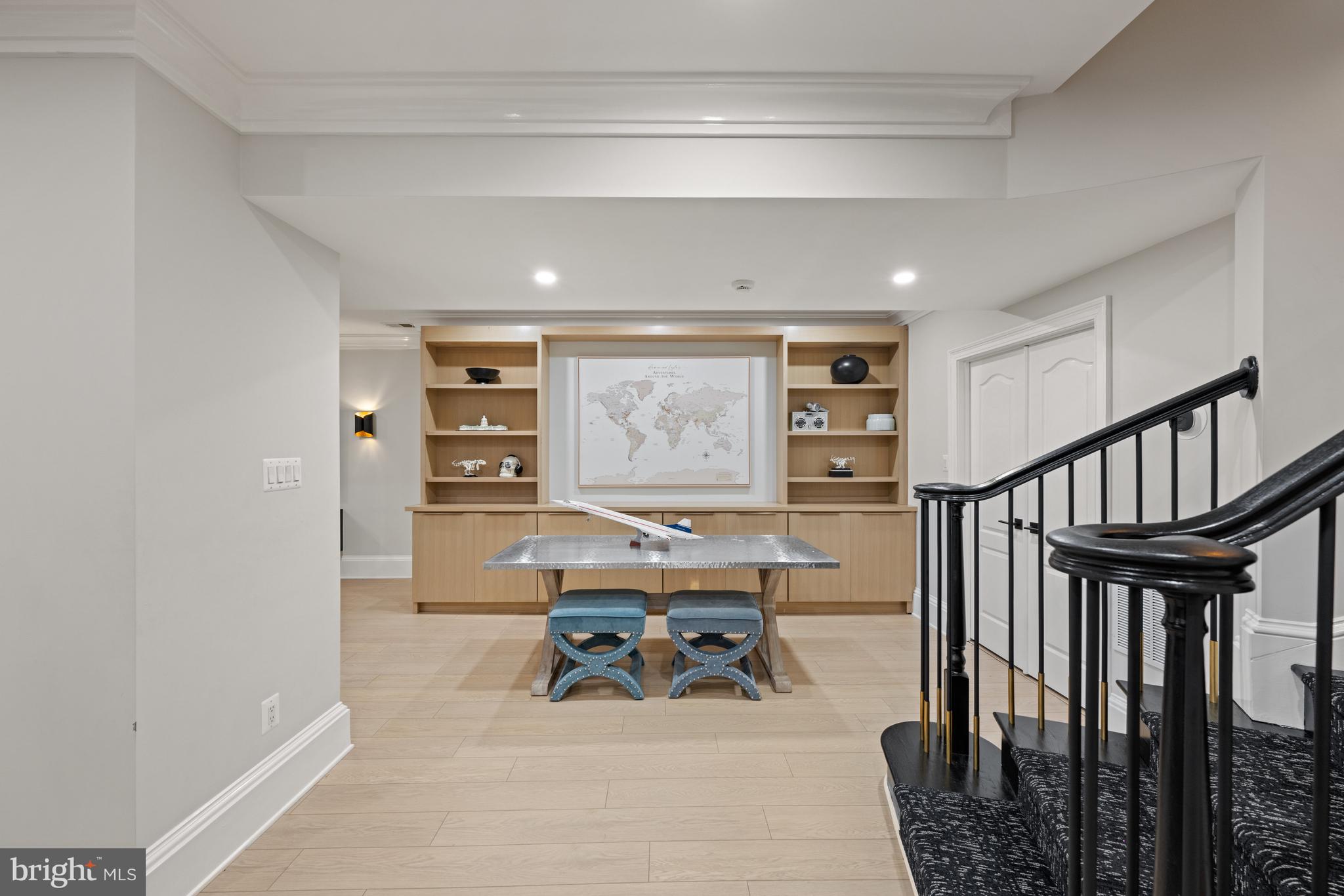 FOXHALL OF MCLEAN - Residential