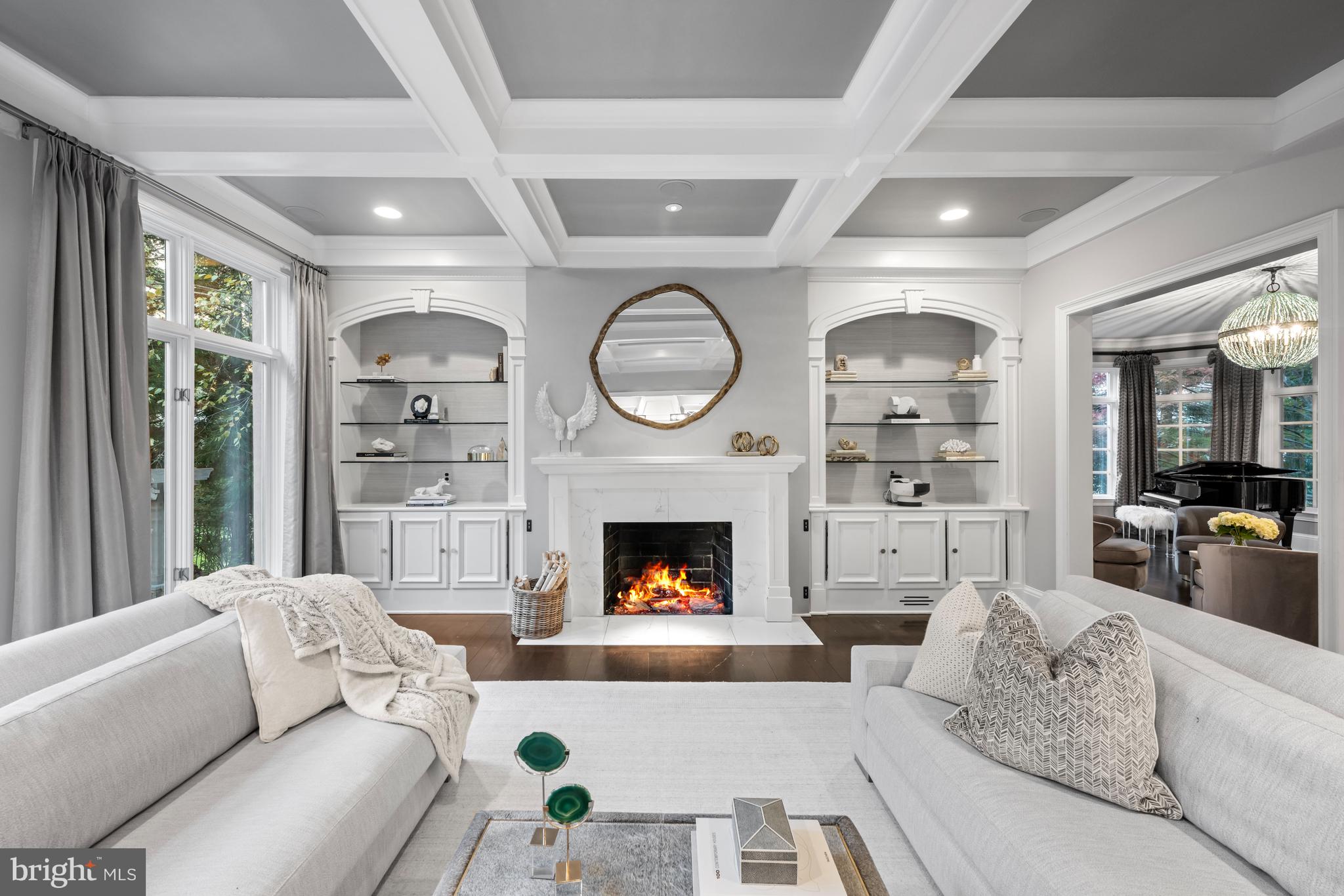 FOXHALL OF MCLEAN - Residential