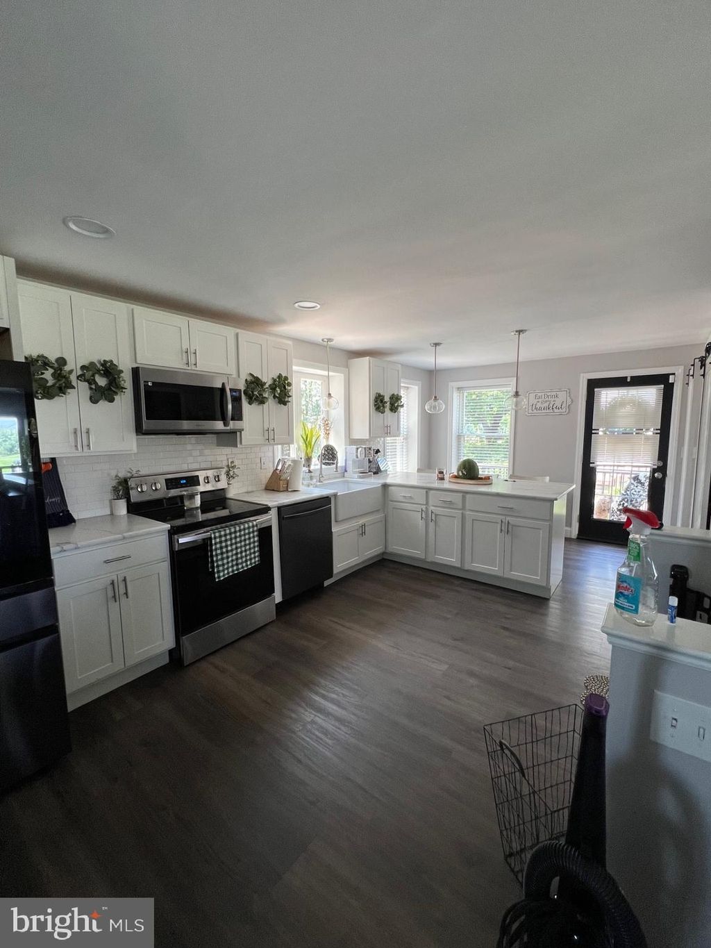 Photo of 92 W Main Street, LEOLA, PA 17540 (MLS # PALA2073590)