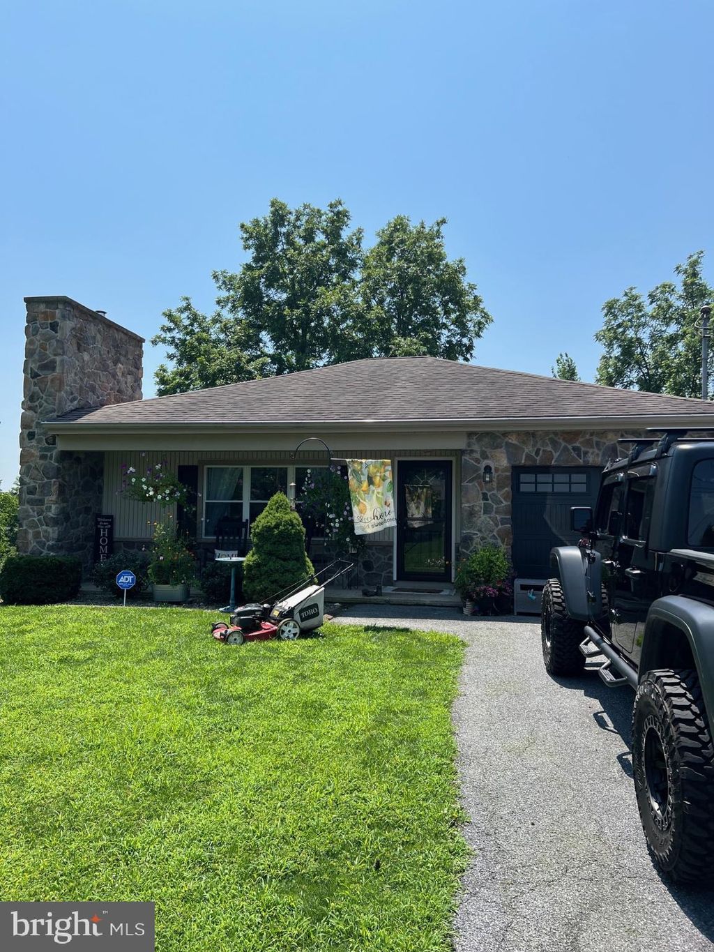 Photo of 92 W Main Street, LEOLA, PA 17540 (MLS # PALA2073590)