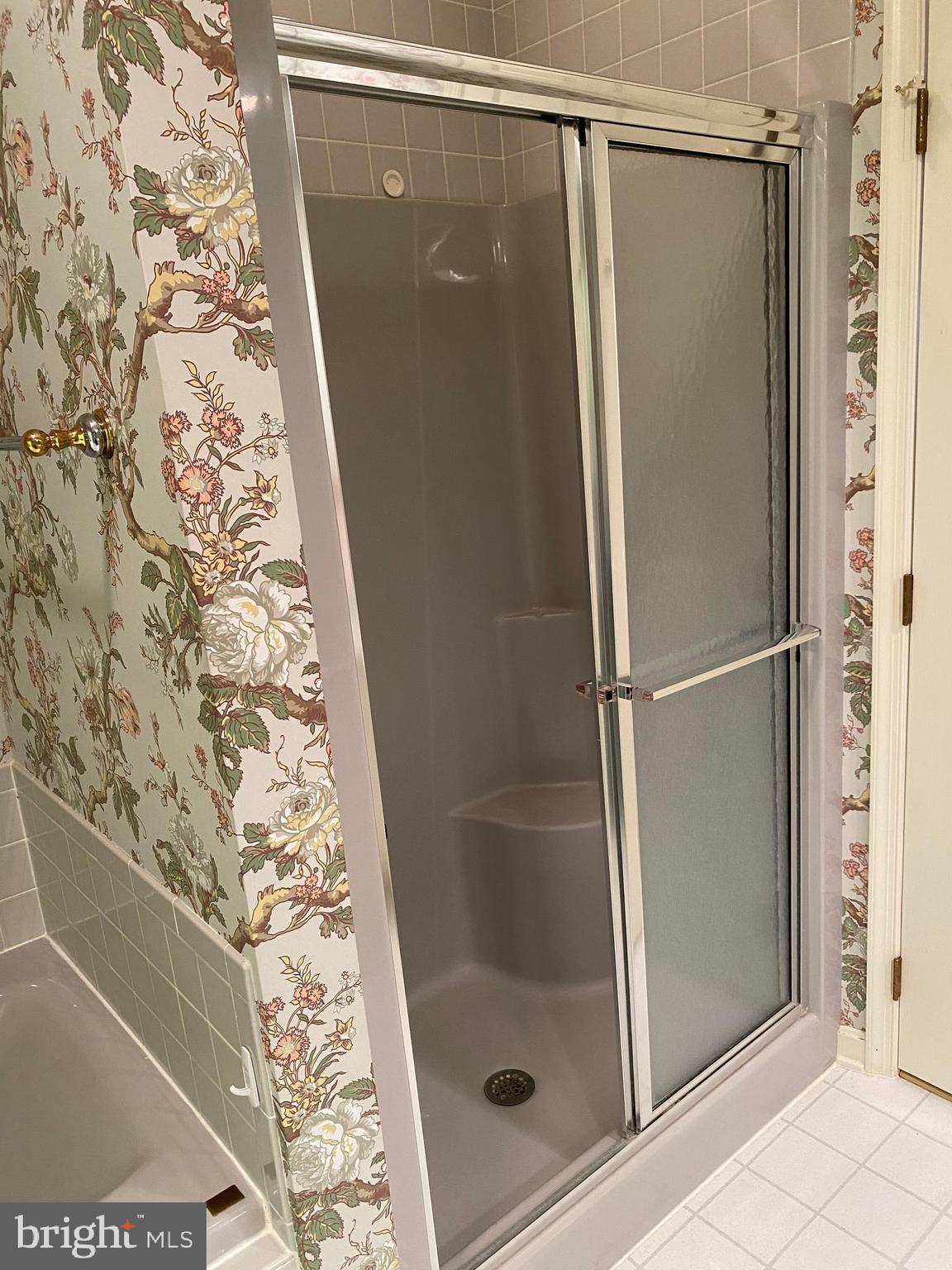 ALBERT COURTS - Residential