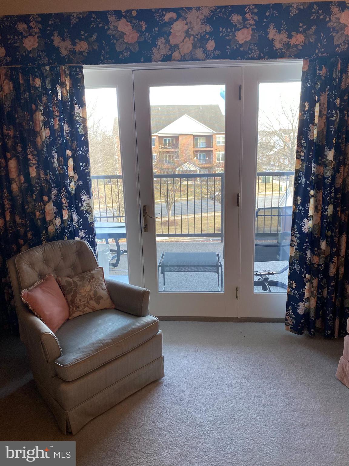 ALBERT COURTS - Residential