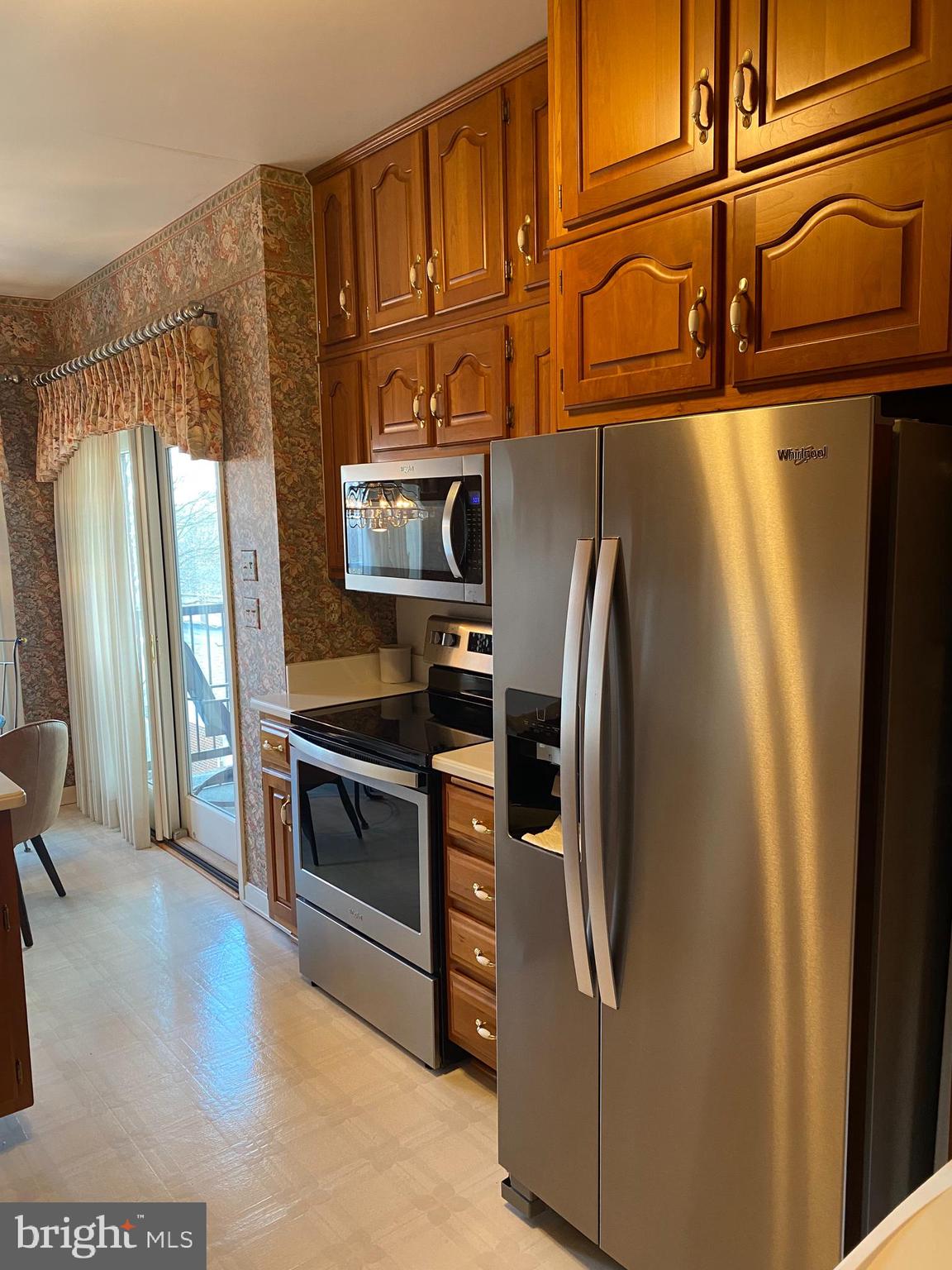 ALBERT COURTS - Residential