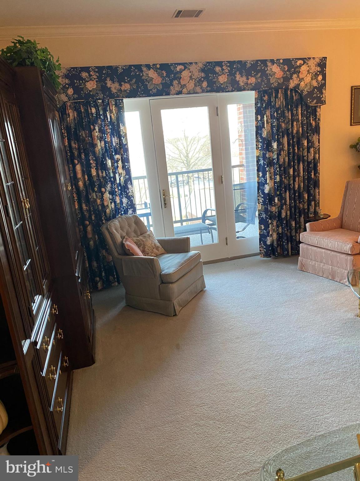 ALBERT COURTS - Residential