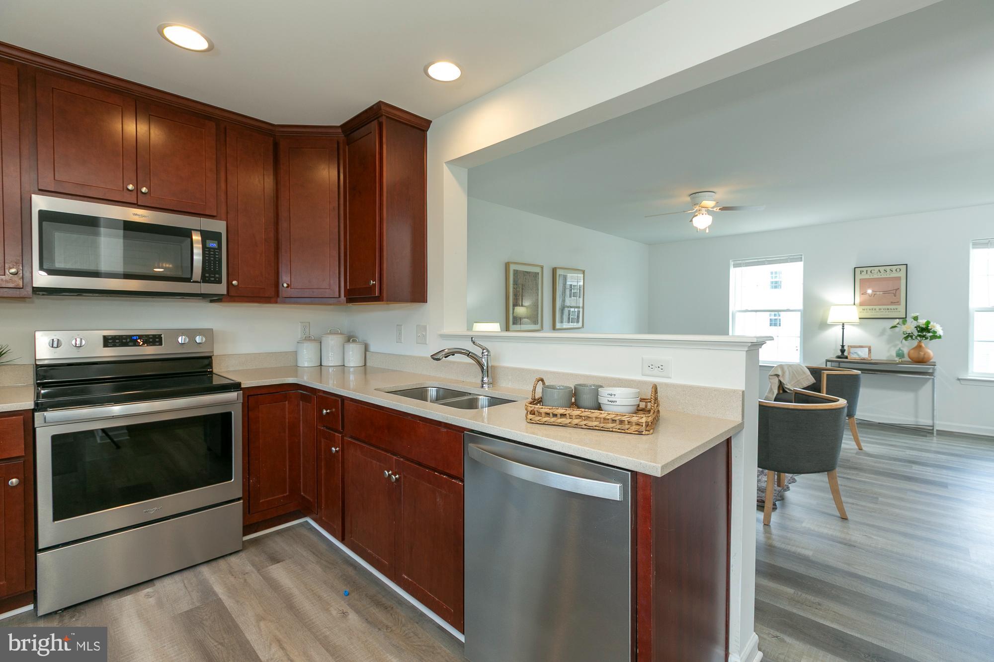 STONEBROOK VILLAGE - Residential