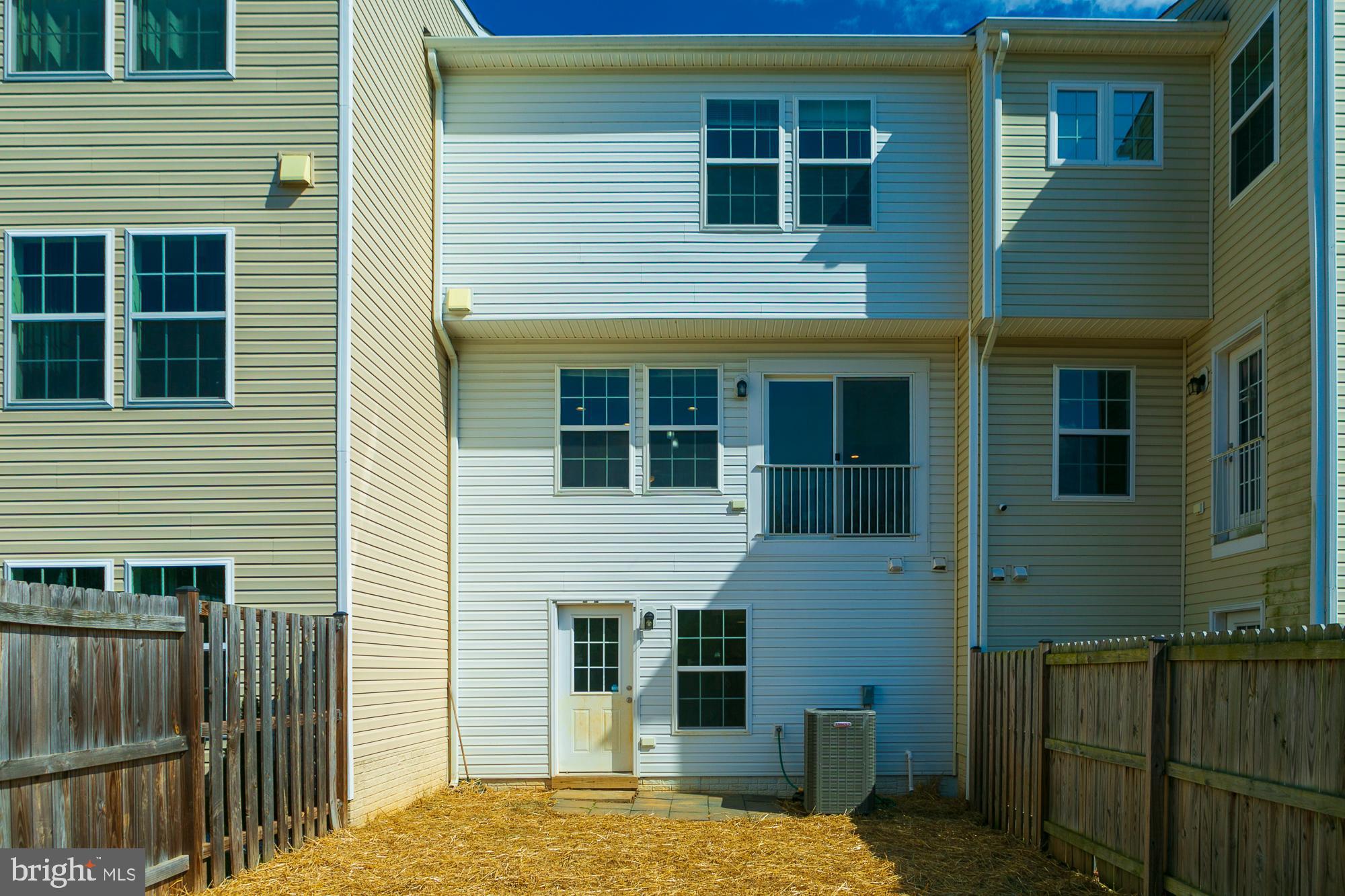 STONEBROOK VILLAGE - Residential