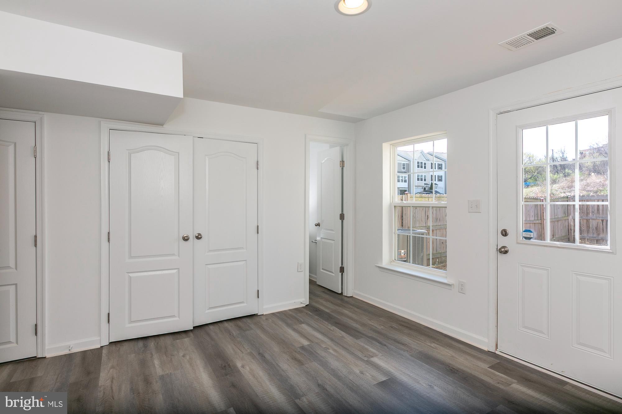 STONEBROOK VILLAGE - Residential