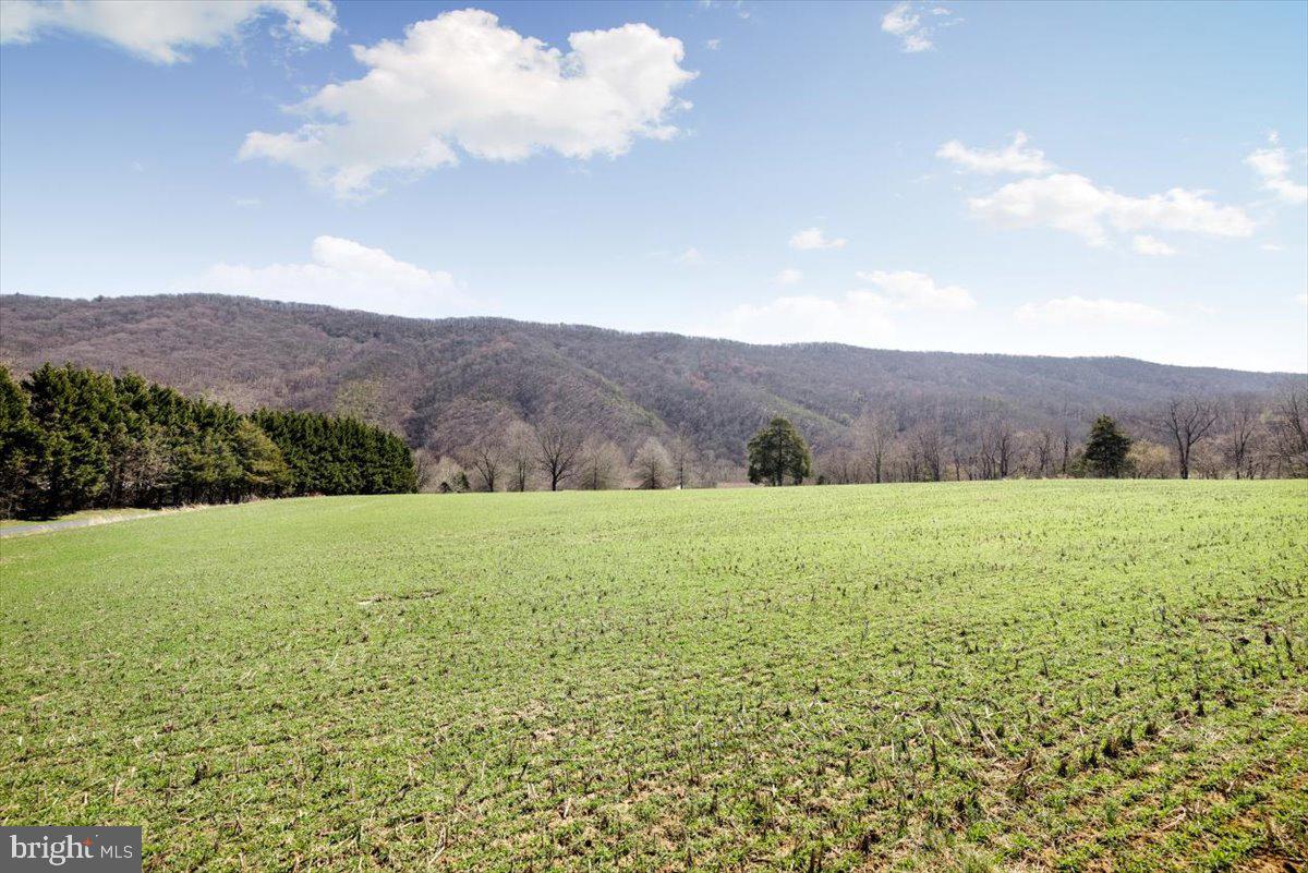 RIVER OF THE VALLEY - Land