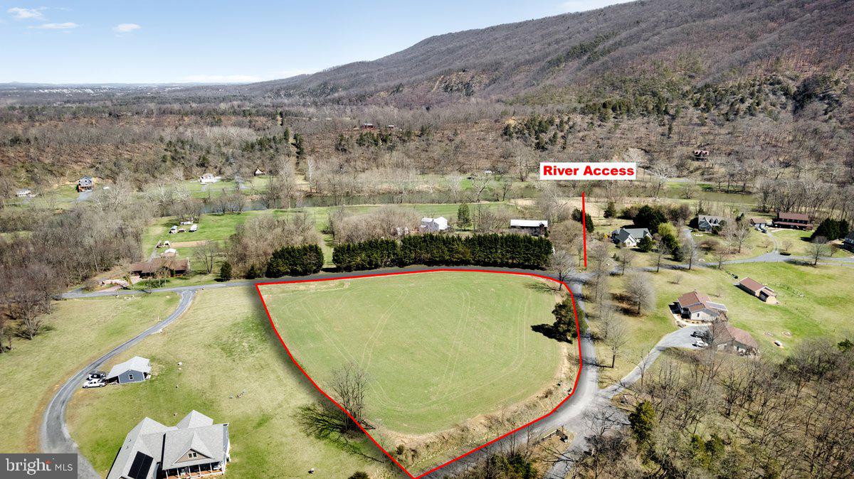 RIVER OF THE VALLEY - Land