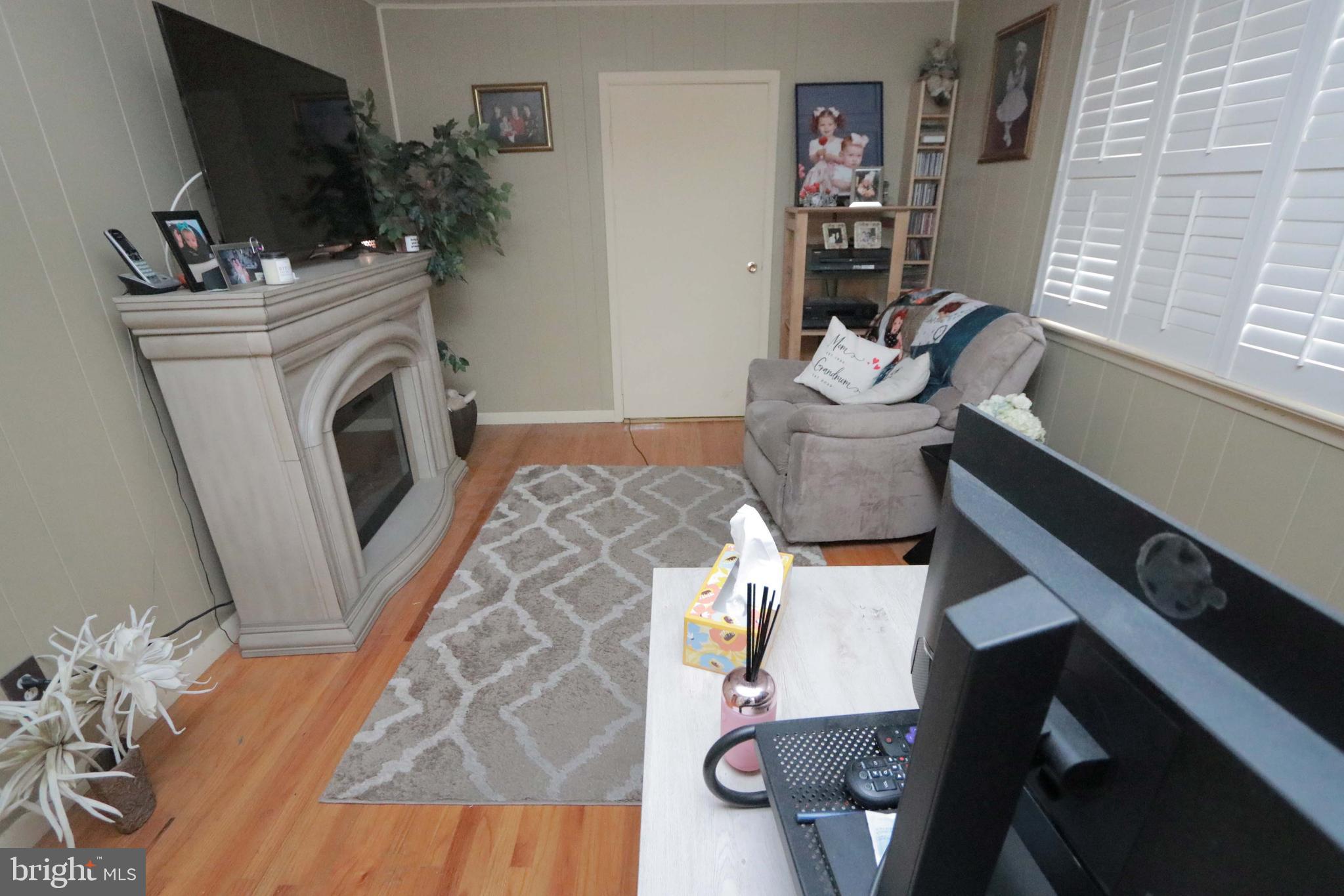 ELKINS PARK - Residential