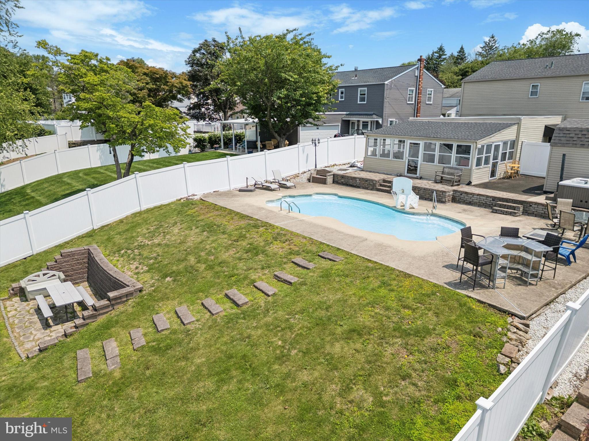 ELKINS PARK - Residential