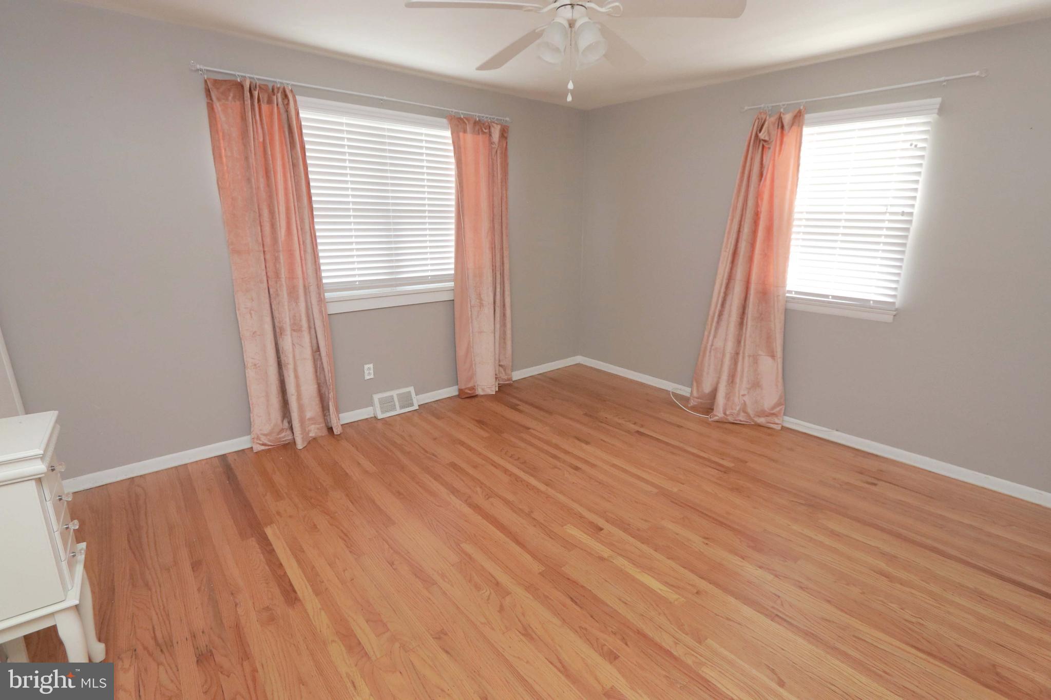 ELKINS PARK - Residential