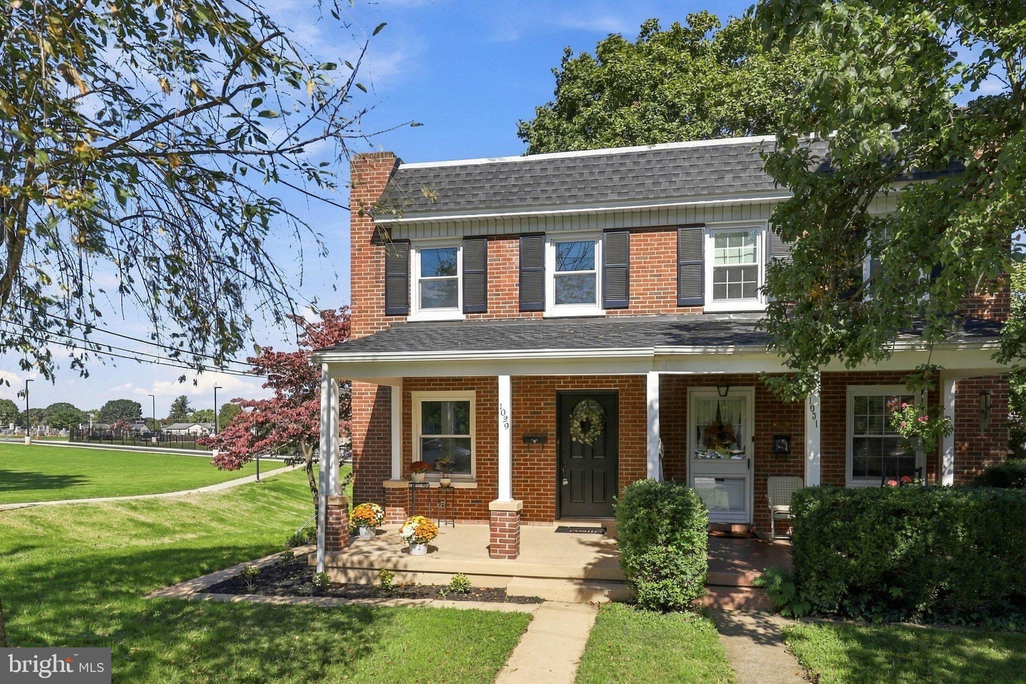 1029 E ORANGE STREET