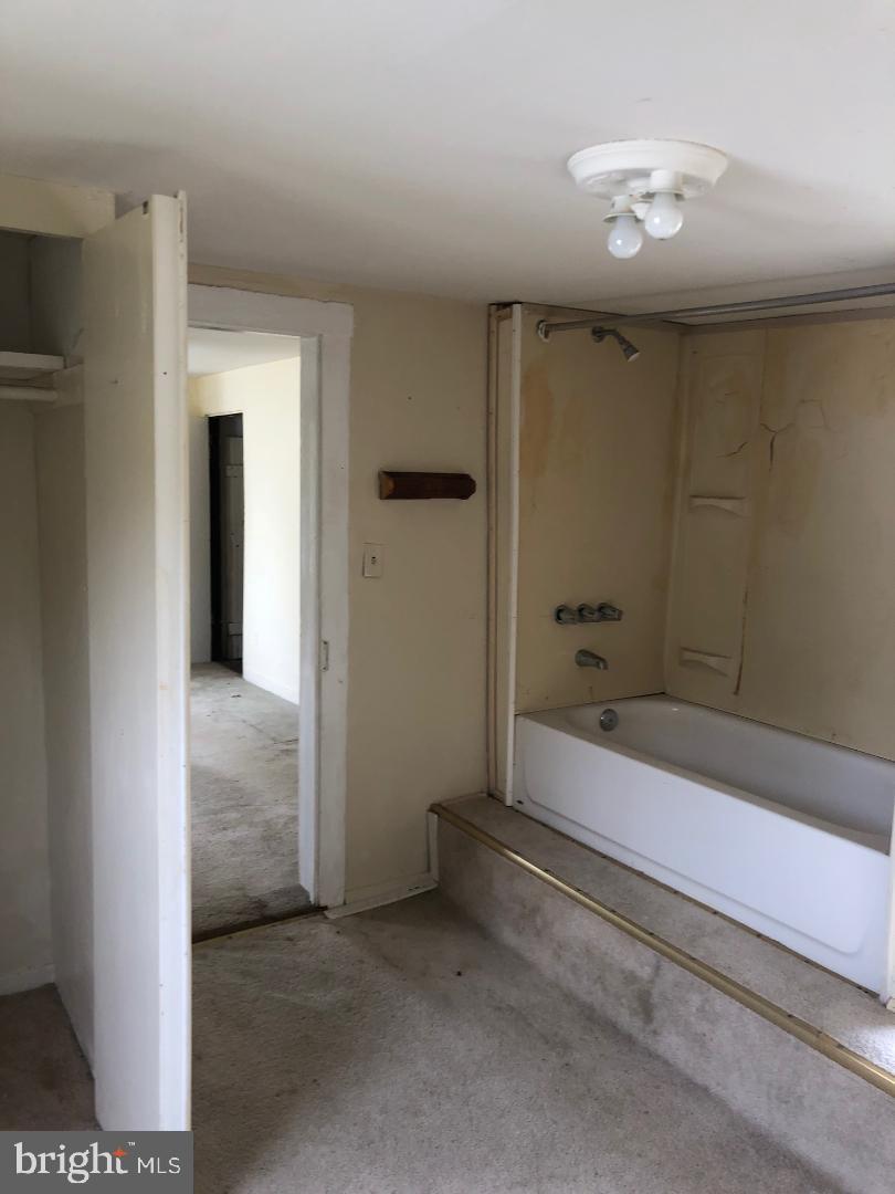 CLAYBROOKE - Residential