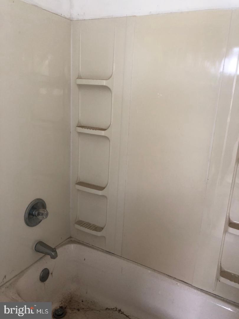 CLAYBROOKE - Residential