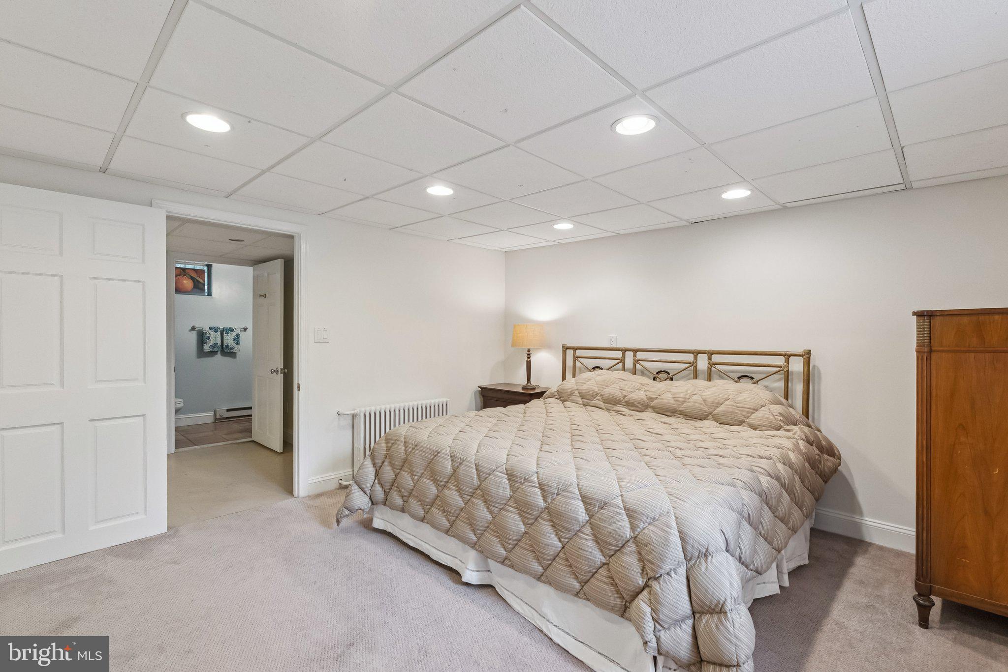 GREENWICH FOREST - Residential