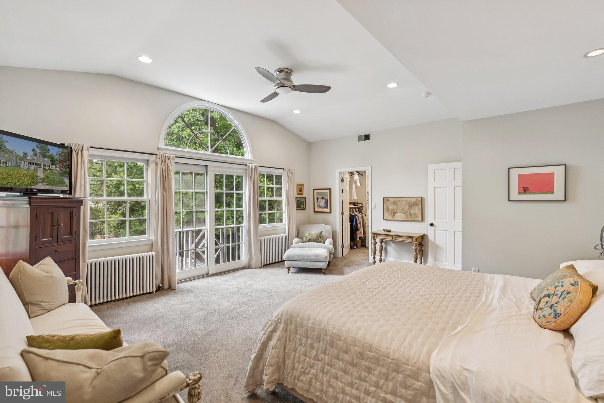 GREENWICH FOREST - Residential