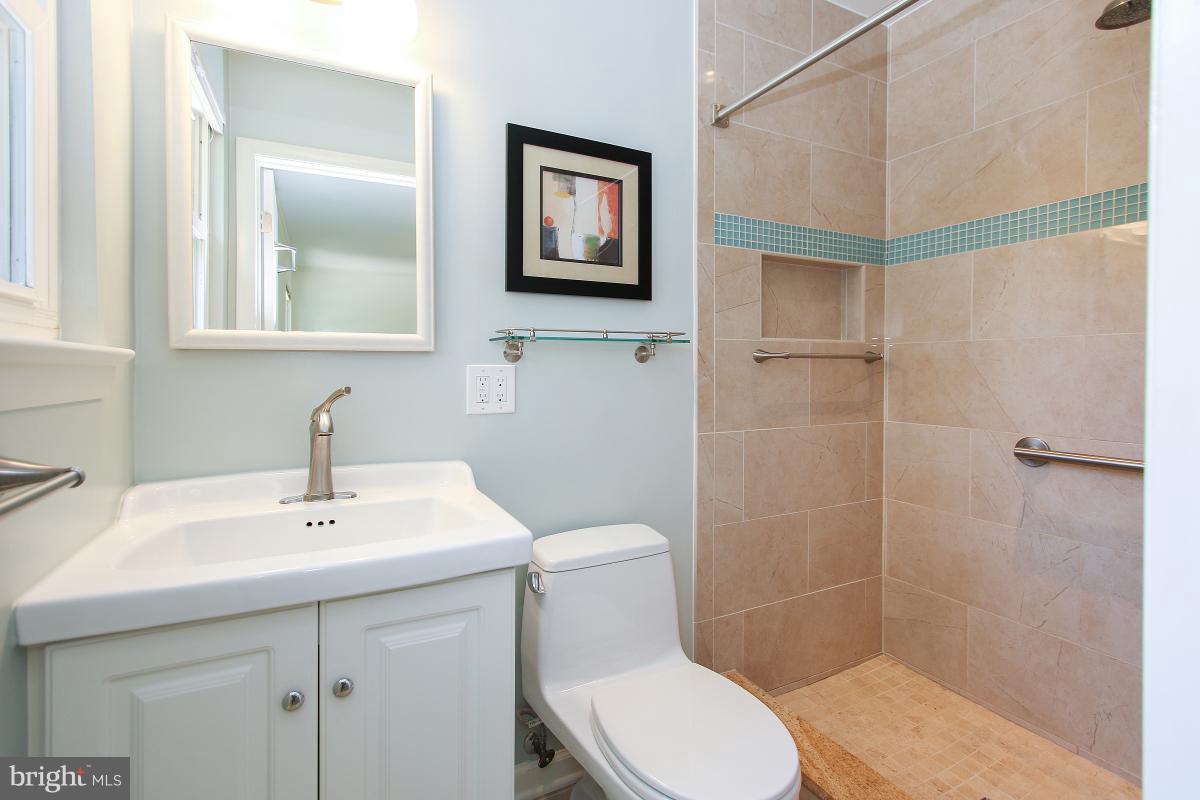 GREEN TREE MANOR - Residential