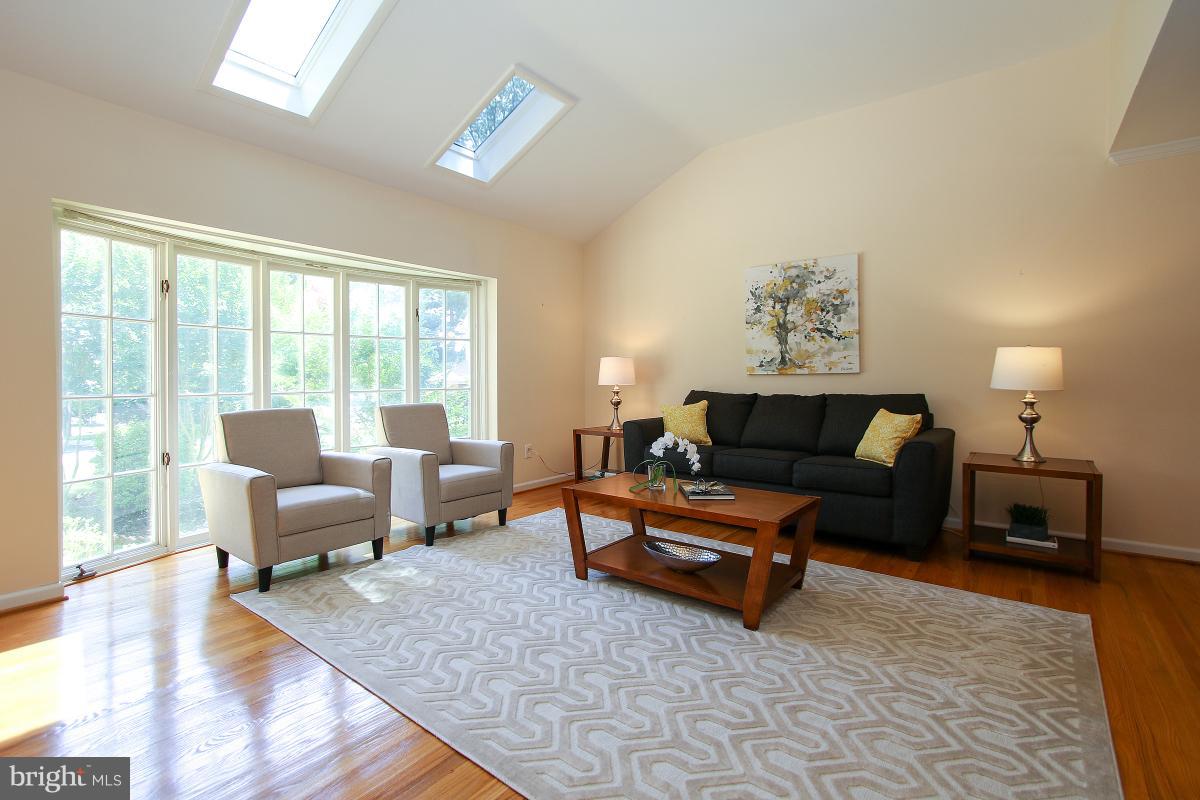 GREEN TREE MANOR - Residential