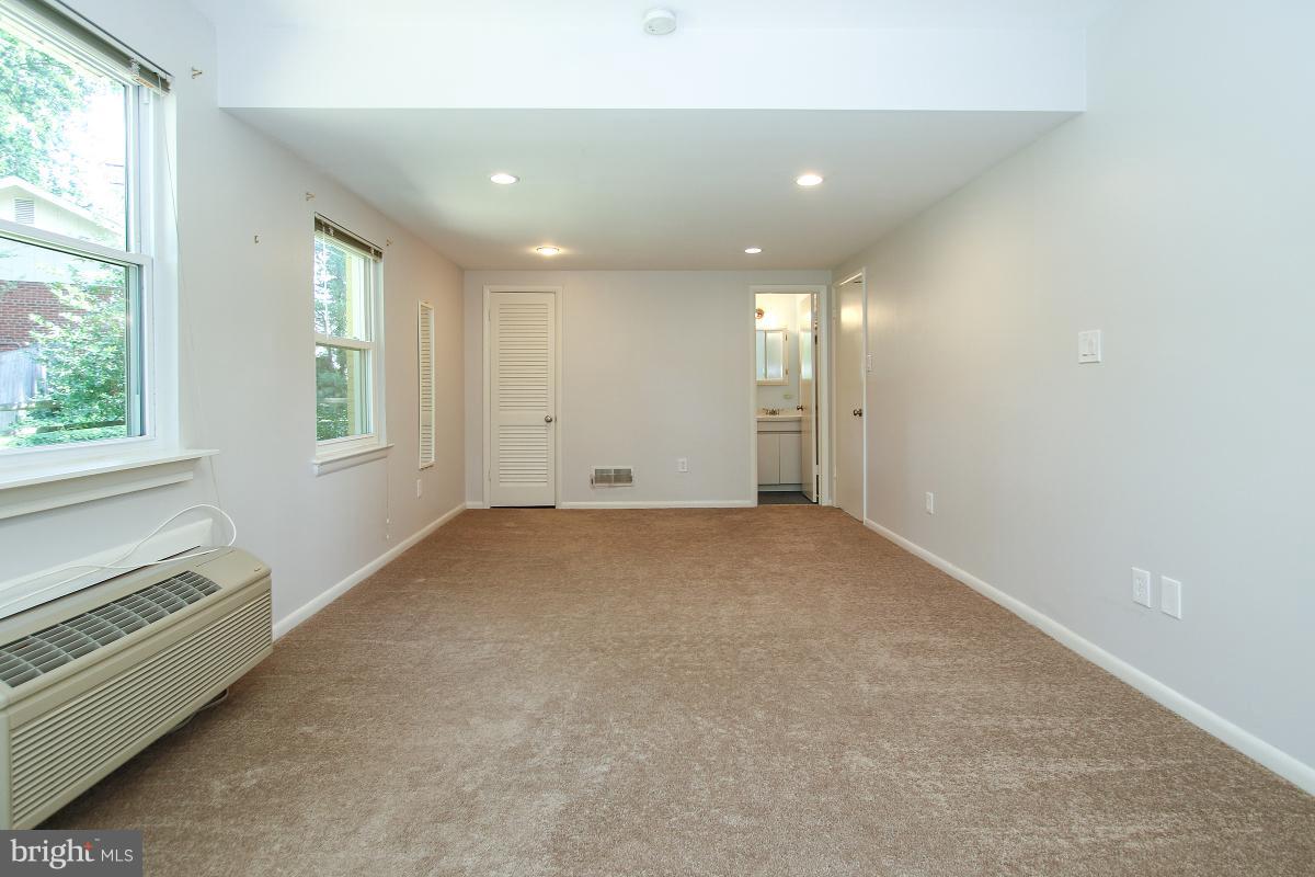 GREEN TREE MANOR - Residential