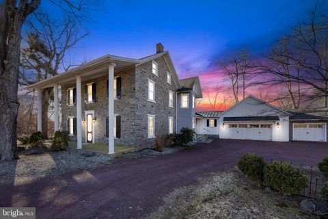 2135 ESTEN ROAD QUAKERTOWN PA 18951