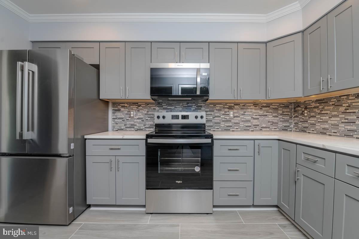 FAIRWIND FARMS - Residential